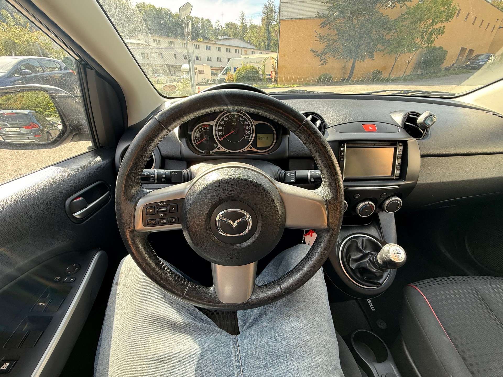 MAZDA 2 1.3i 16V Exclusive-image-26