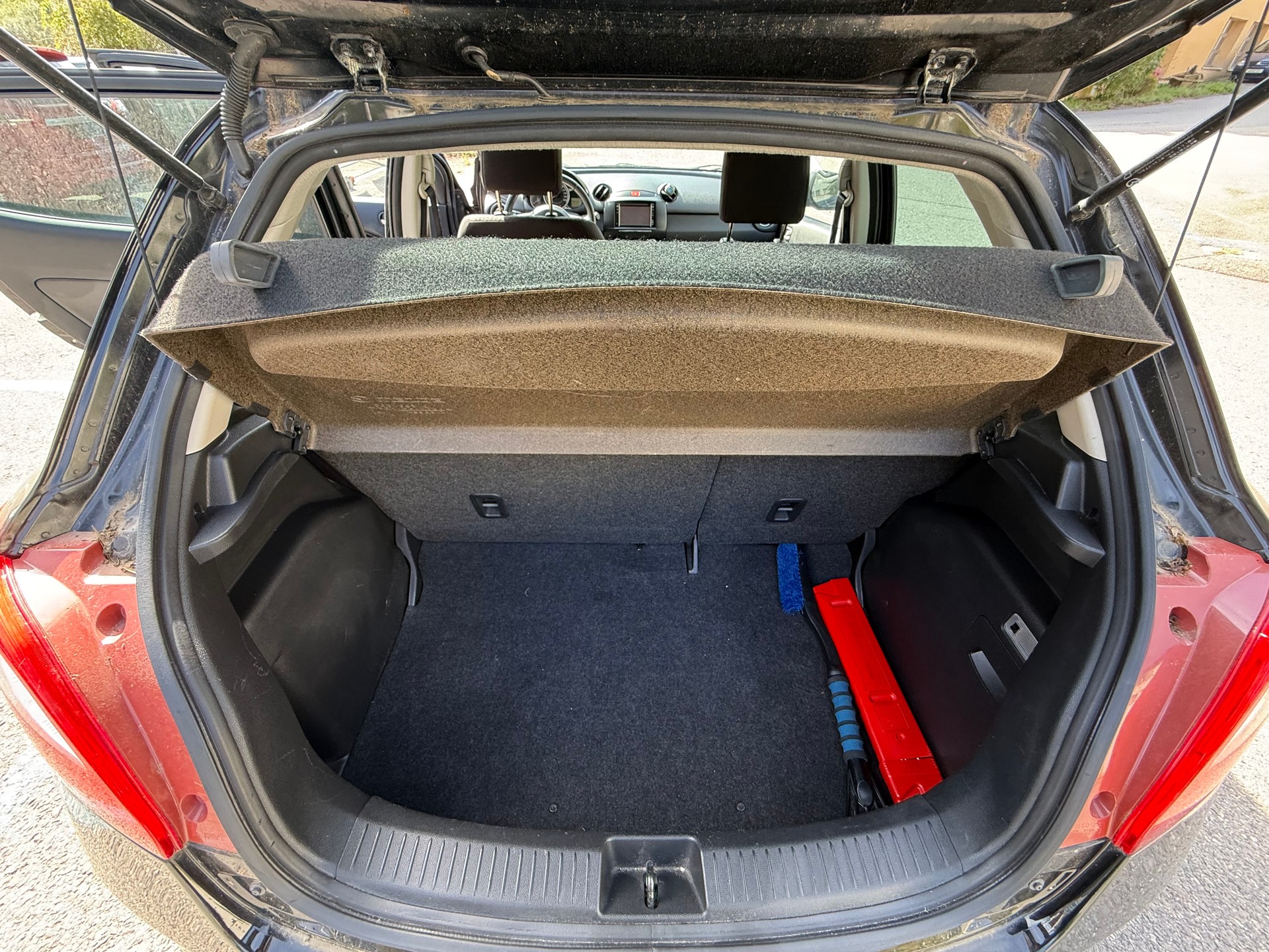 MAZDA 2 1.3i 16V Exclusive-image-12