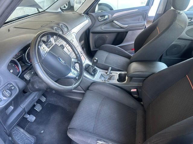 FORD S-Max 2.0i Ambiente-image-6