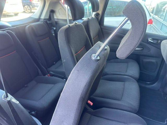 FORD S-Max 2.0i Ambiente-image-9