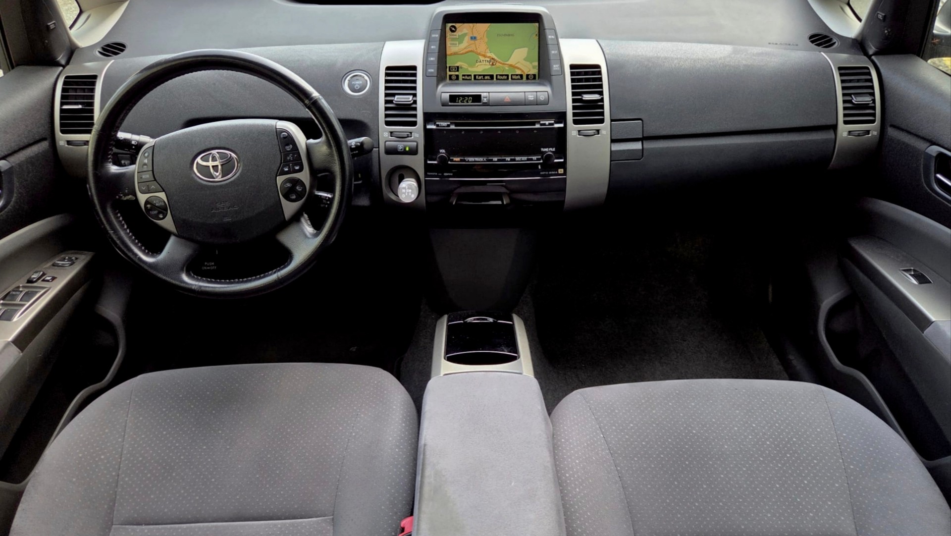 TOYOTA Prius 1.5 16V Hybrid-image-7