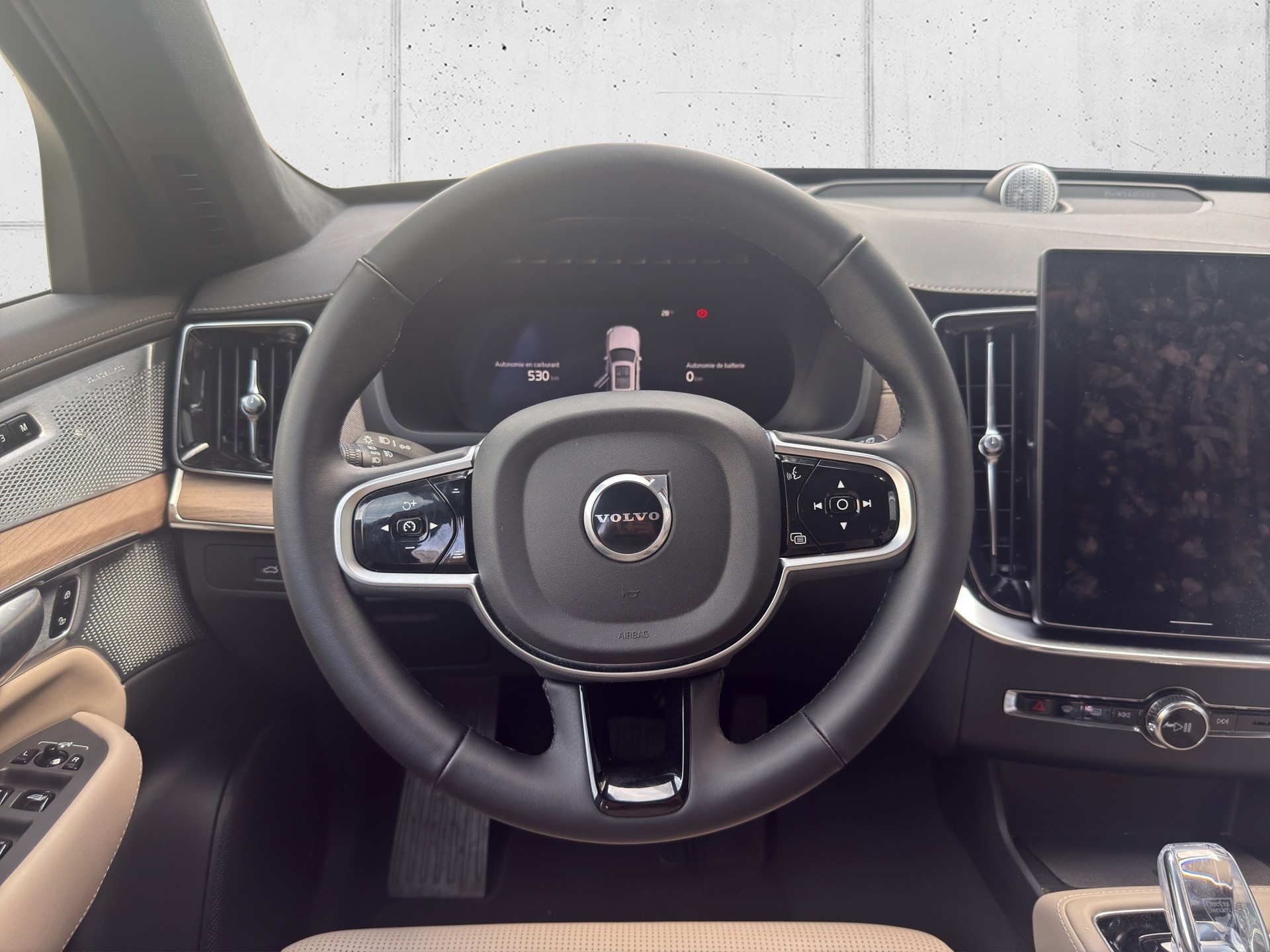 VOLVO XC90 T8 eAWD PluginHybrid Ultra Bright Geartronic-image-13