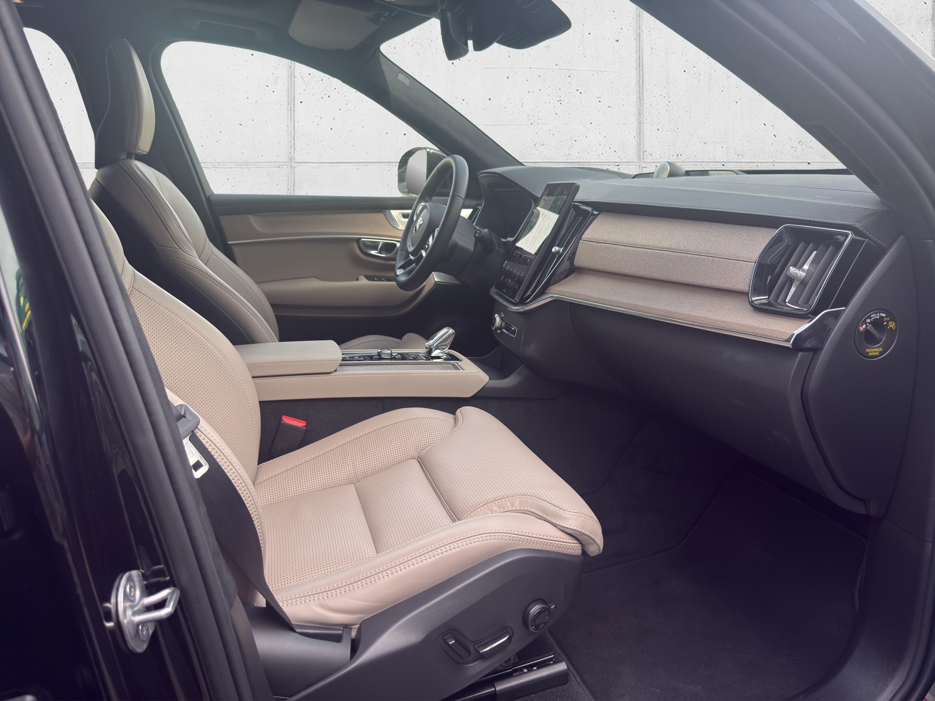 VOLVO XC90 T8 eAWD PluginHybrid Ultra Bright Geartronic-image-18