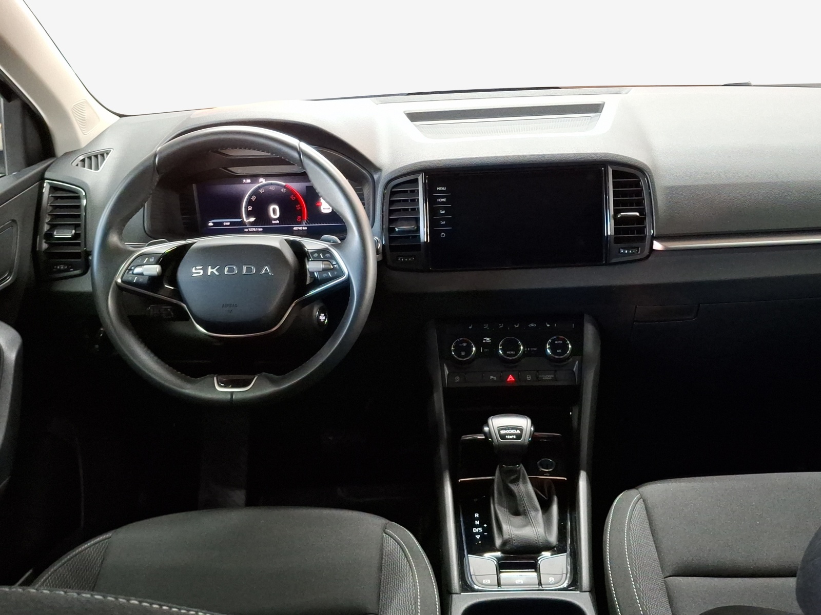 SKODA Karoq 2.0 TDI CR Selection 4x4 DSG-image-10