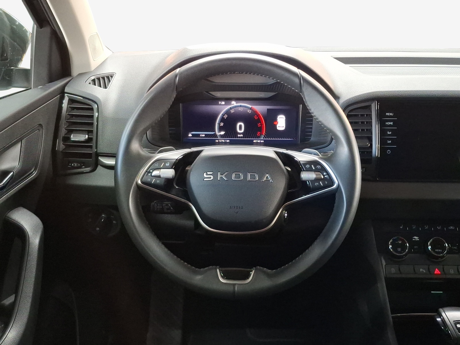 SKODA Karoq 2.0 TDI CR Selection 4x4 DSG-image-8