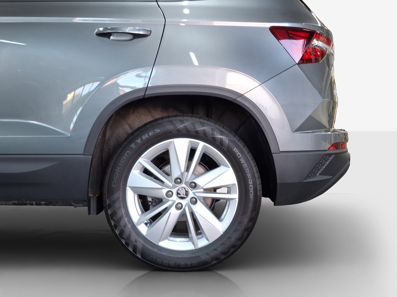 SKODA Karoq 2.0 TDI CR Selection 4x4 DSG-image-13