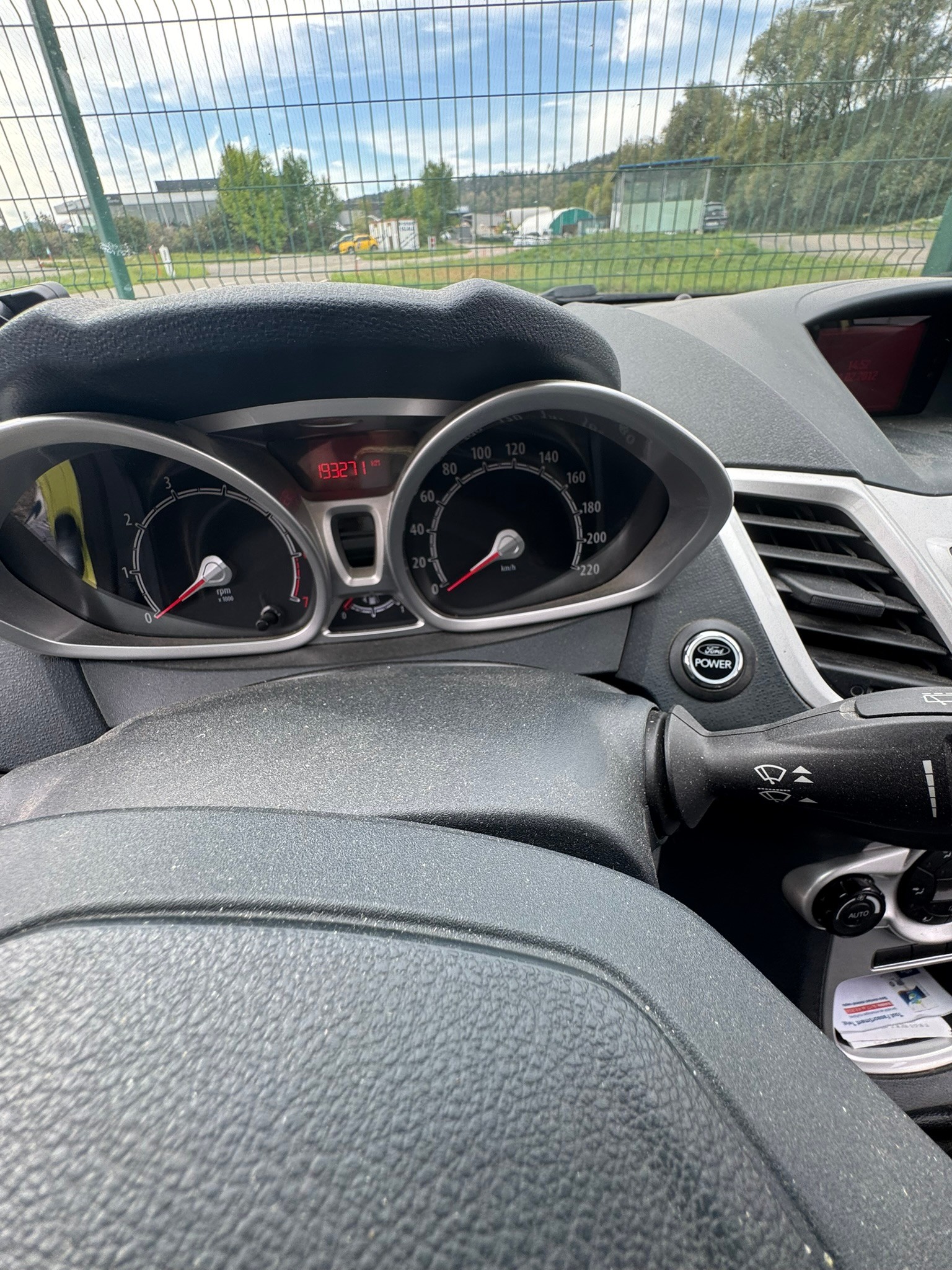 FORD Fiesta 1.6 16V Titanium-image-5