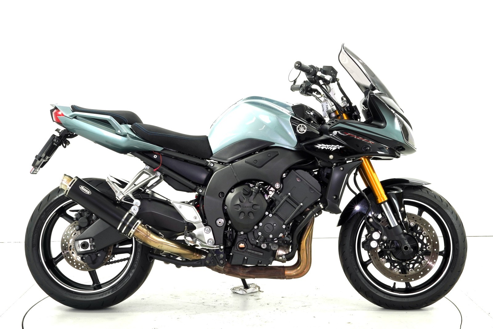 YAMAHA FZ1SA-showroom-element-3