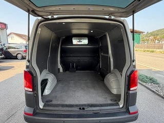 VW T6.1 2.0 TDI 4Motion DSG-image-12