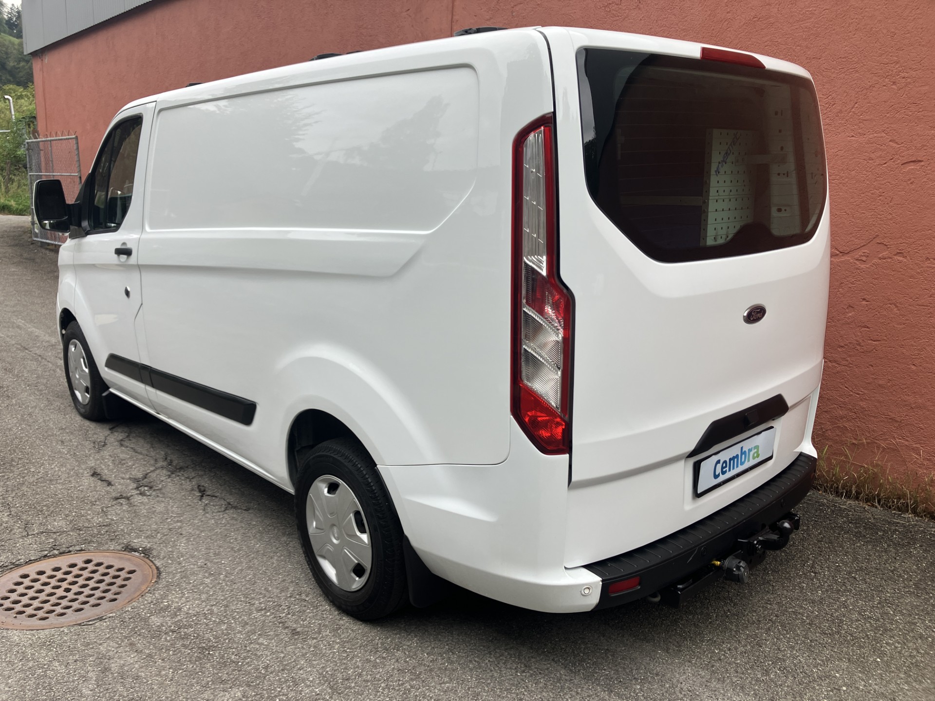 FORD Transit Custom Van 280 L1H1 Ambiente-image-2