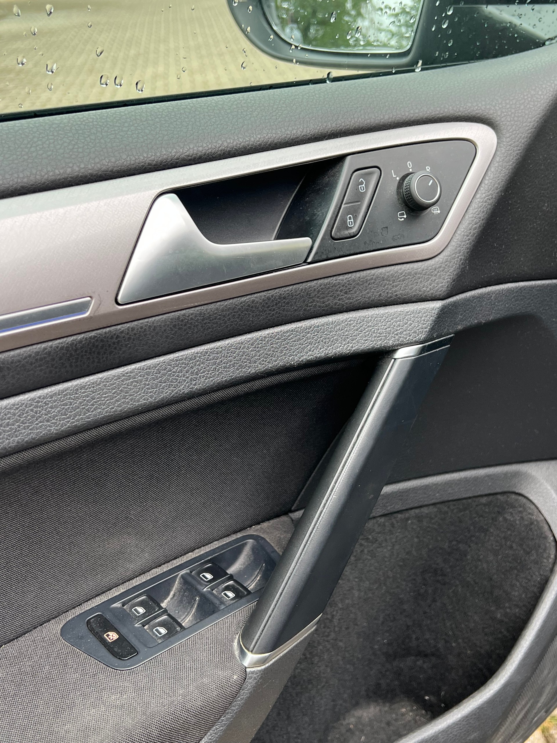 VW e-Golf-image-14
