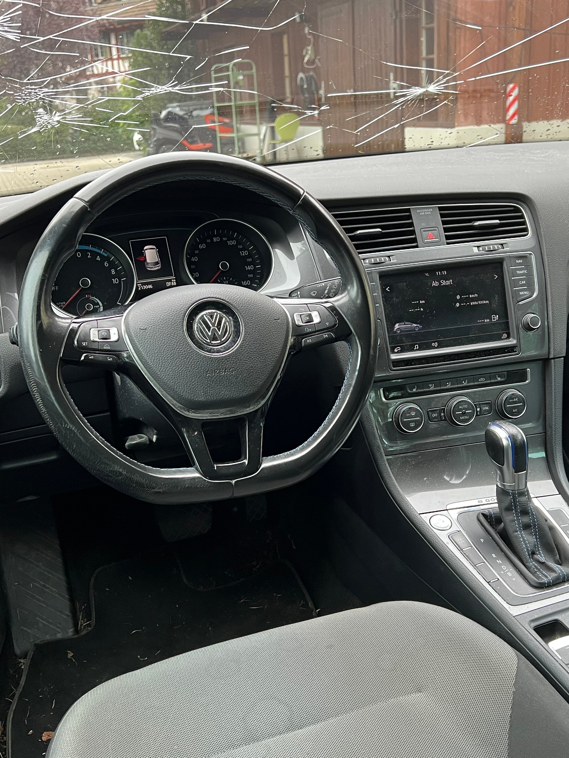 VW e-Golf-image-9