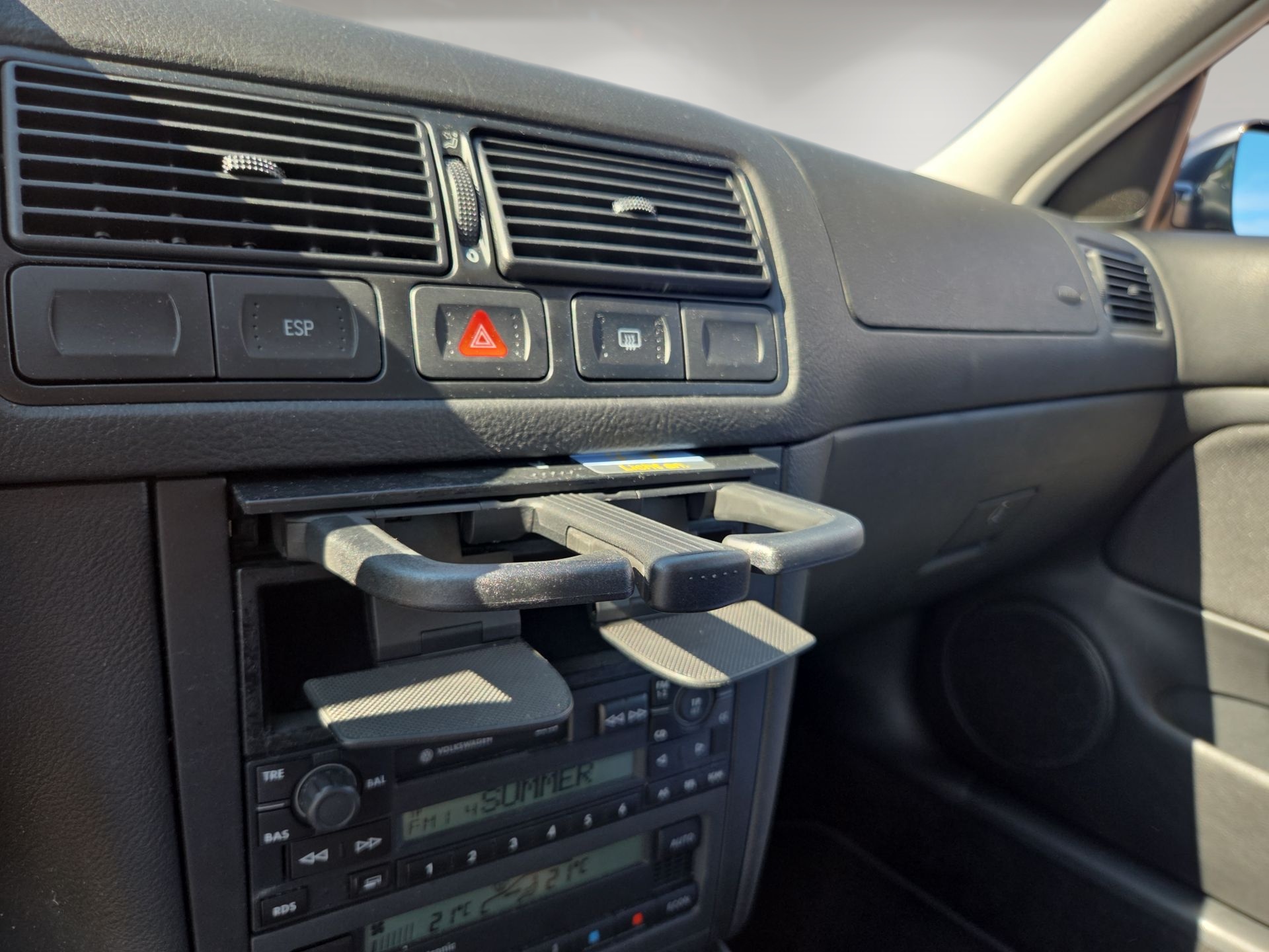 VW Golf 1.6 Automatic-image-7