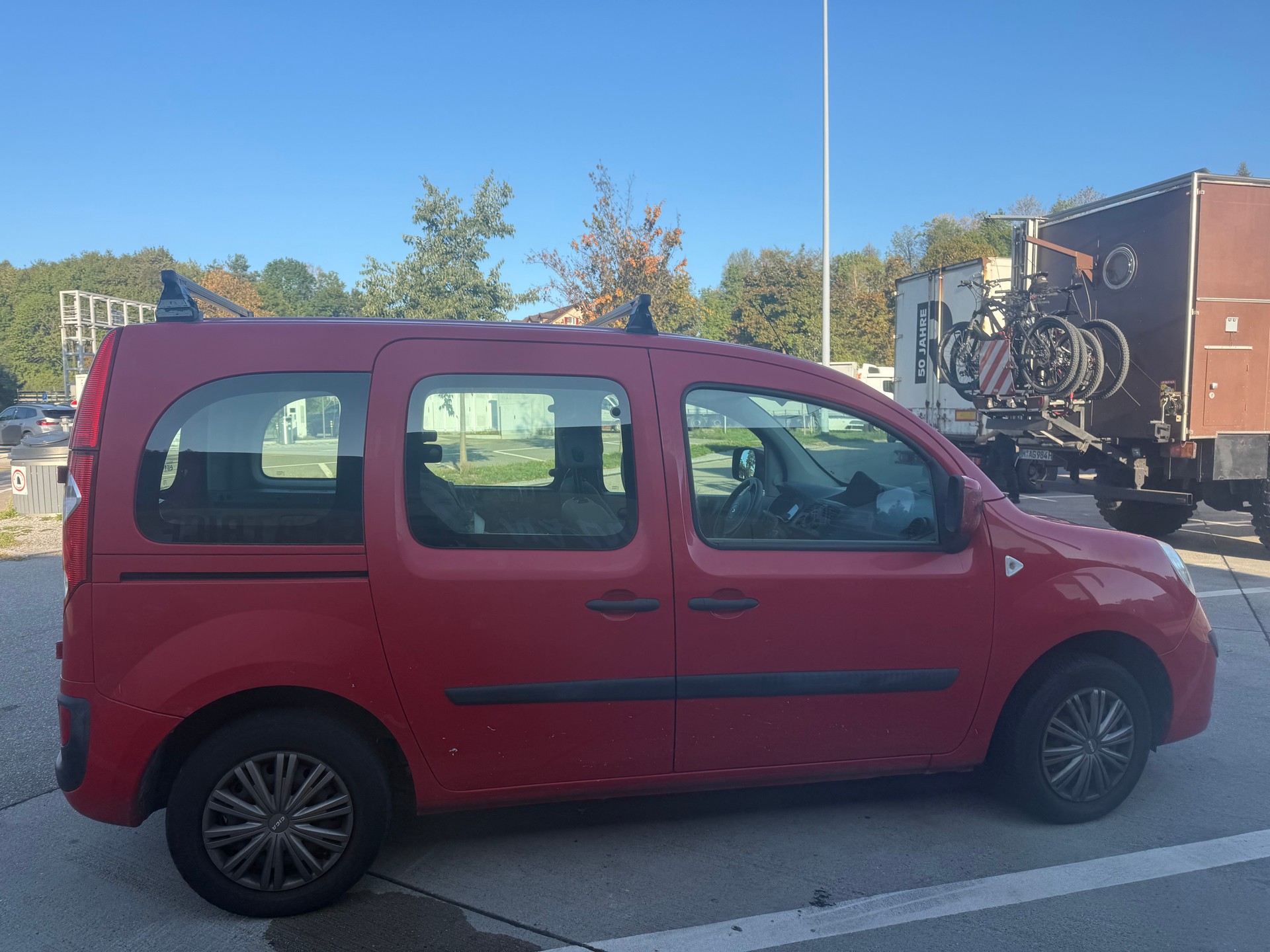 RENAULT Kangoo 1.6 16V Authentique-image-1
