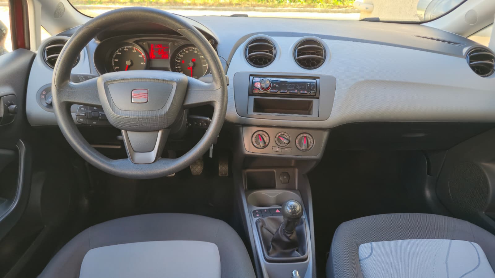SEAT Ibiza 1.2 TSI Style-image-13