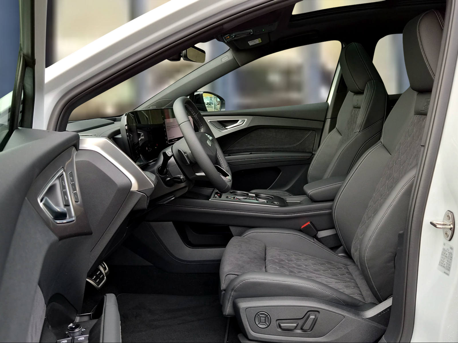AUDI Q4 e-tron SUV quattro performance Swiss Ski Gletscherweiss Metallic-image-8