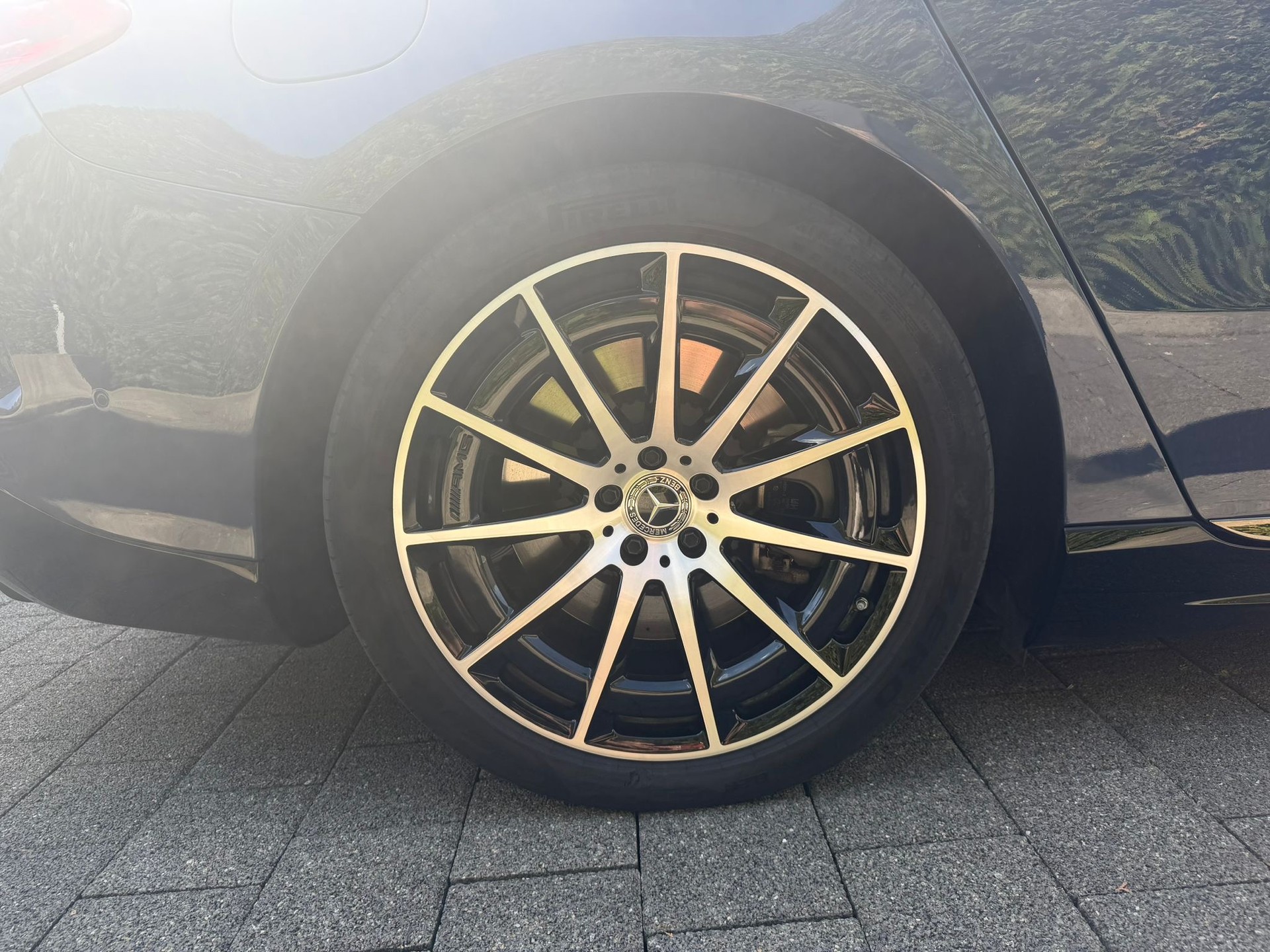 MERCEDES-BENZ EQS 580 Executive Edition AMG Line 4matic-image-10