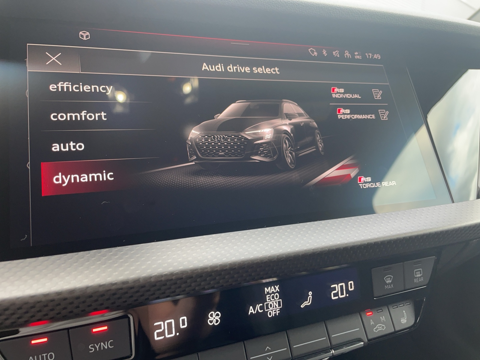 AUDI RS3 Sportback 2.5 TSI quattro S-tronic-image-16