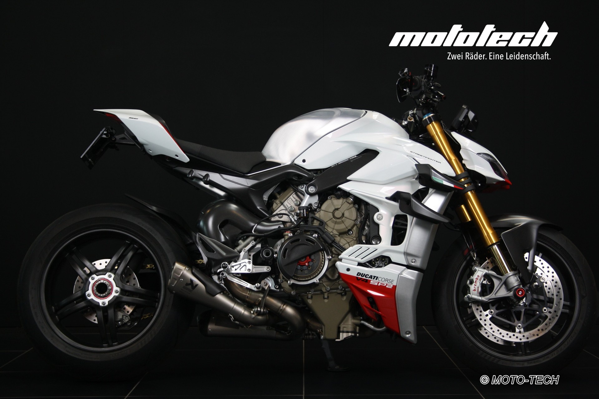 DUCATI Streetfighter V4 SP2 Speciale-showroom-element-1