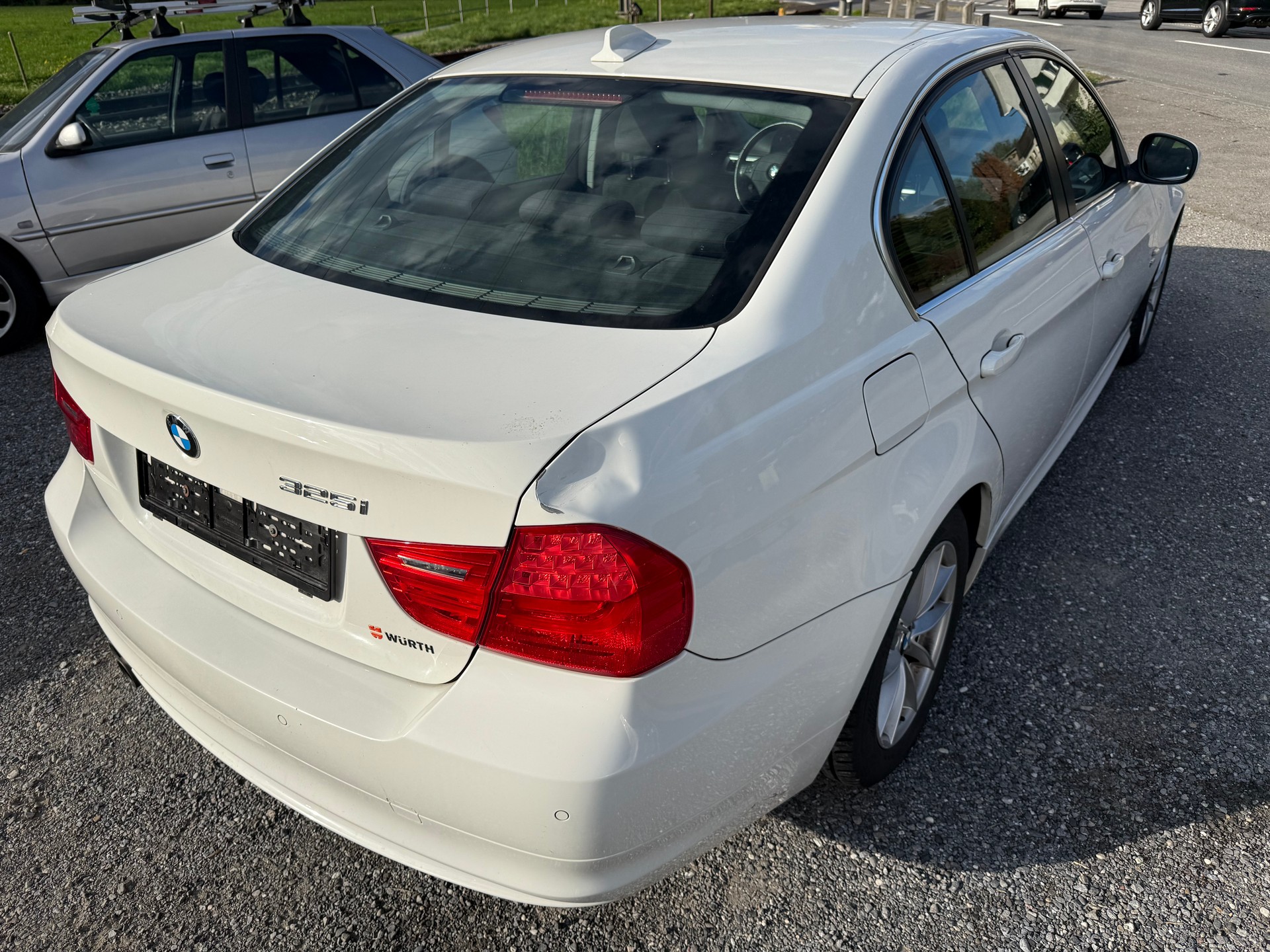 BMW 325i x-Drive Steptronic-image-4