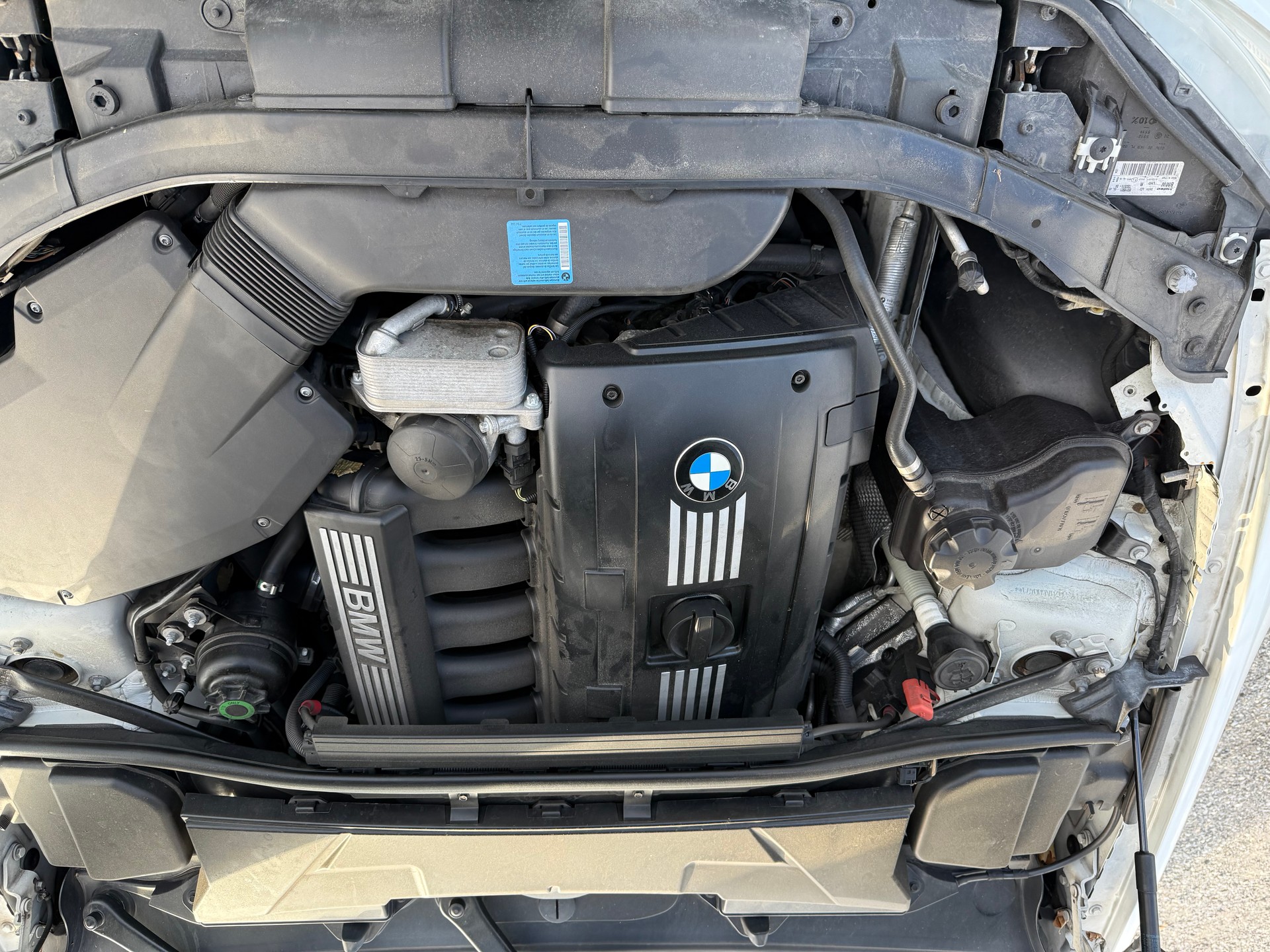 BMW 325i x-Drive Steptronic-image-13