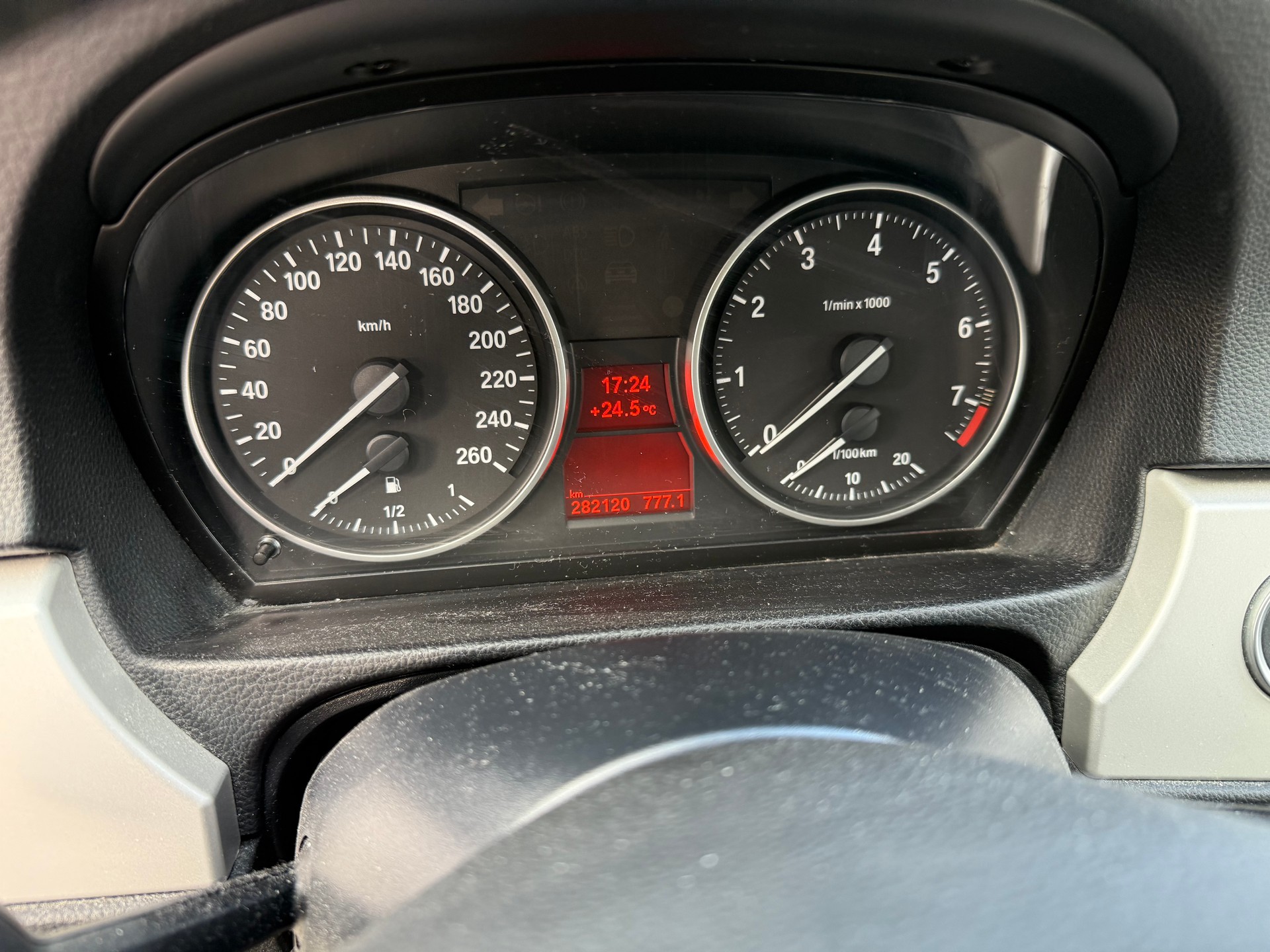 BMW 325i x-Drive Steptronic-image-11