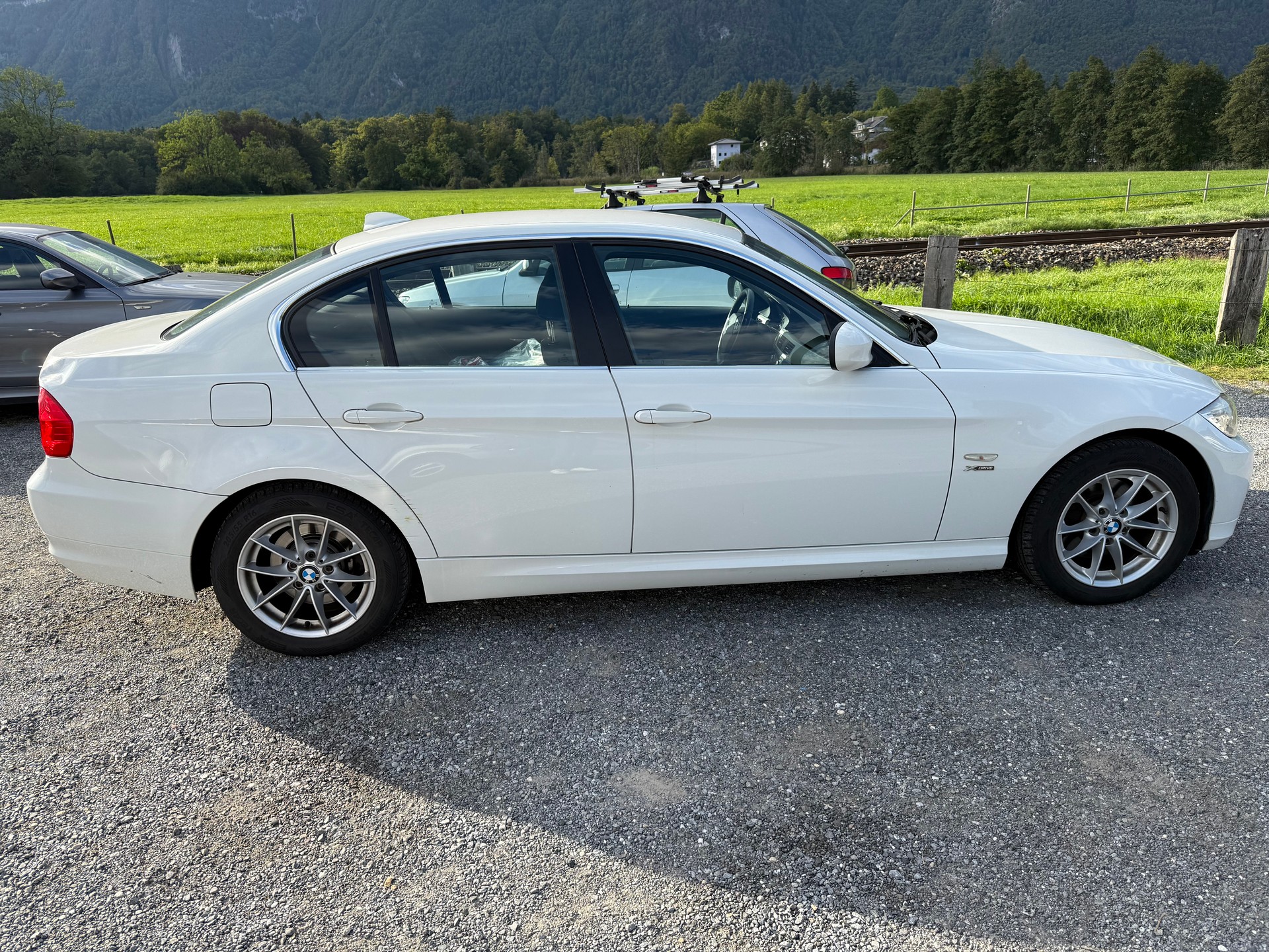 BMW 325i x-Drive Steptronic-image-5