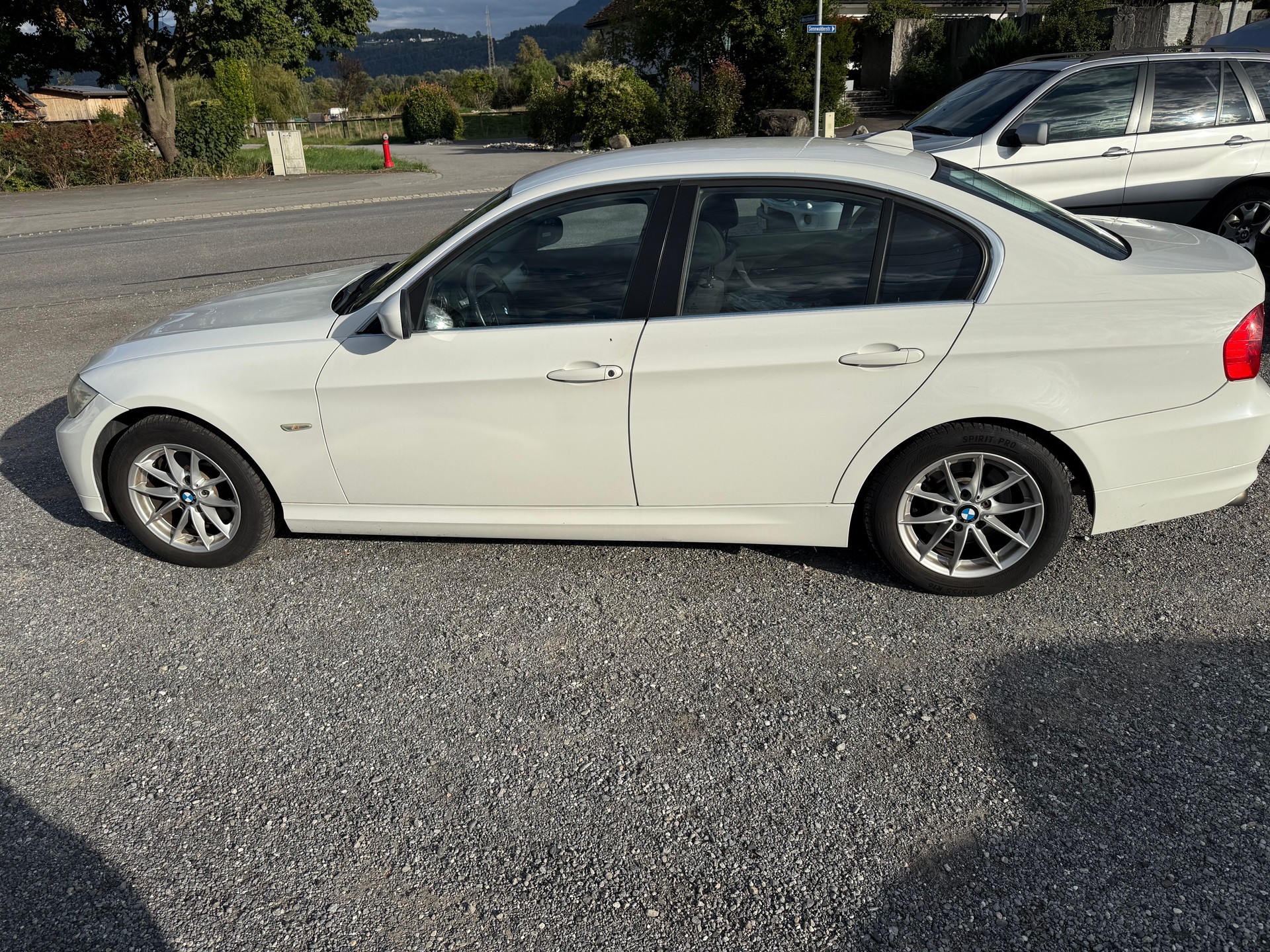 BMW 325i x-Drive Steptronic-image-1