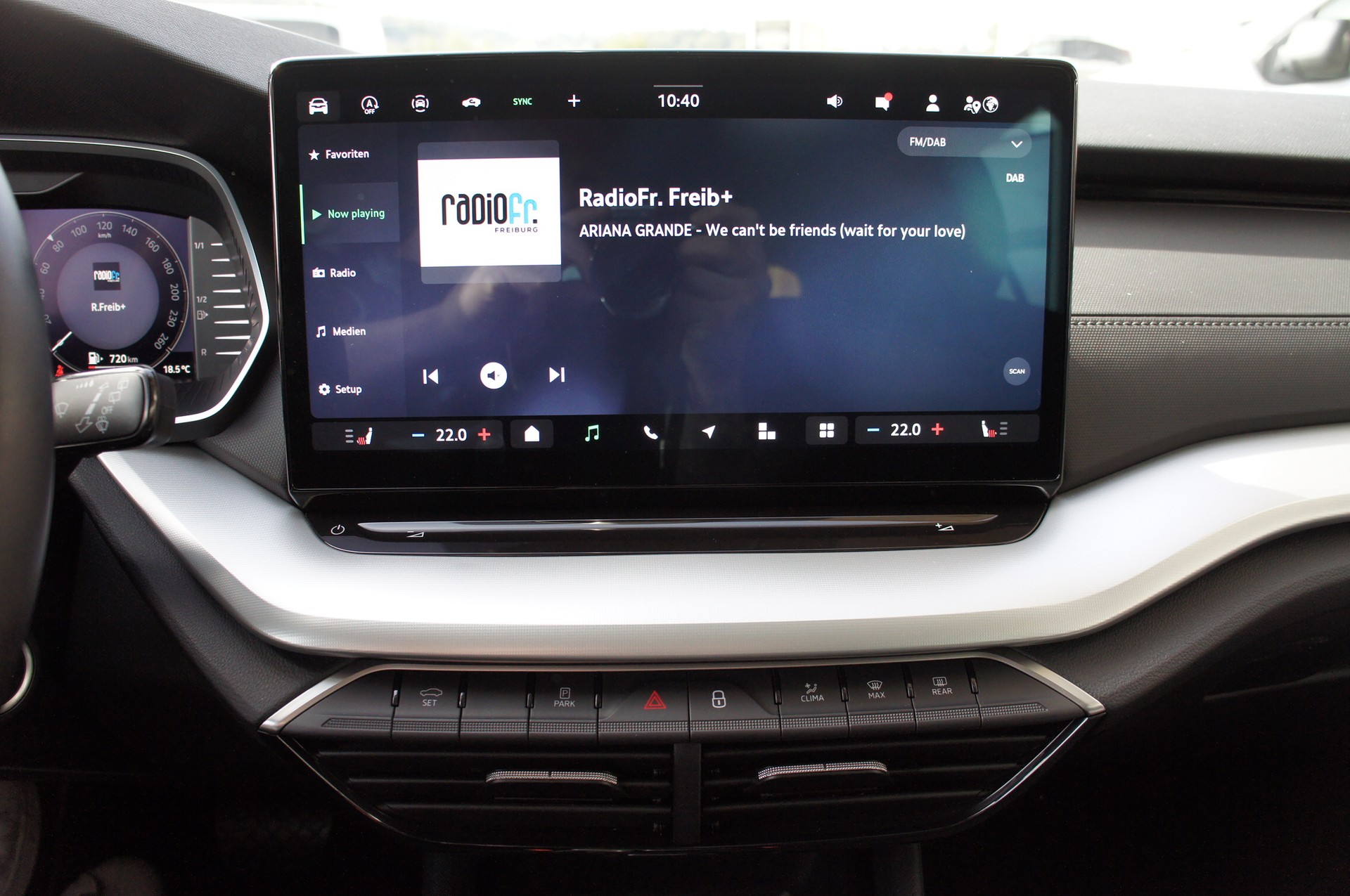 SKODA Octavia Combi 1.5 TSI mHEV DSG Selection-image-17