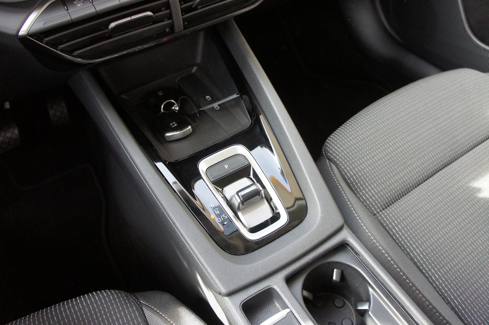 SKODA Octavia Combi 1.5 TSI mHEV DSG Selection-image-16