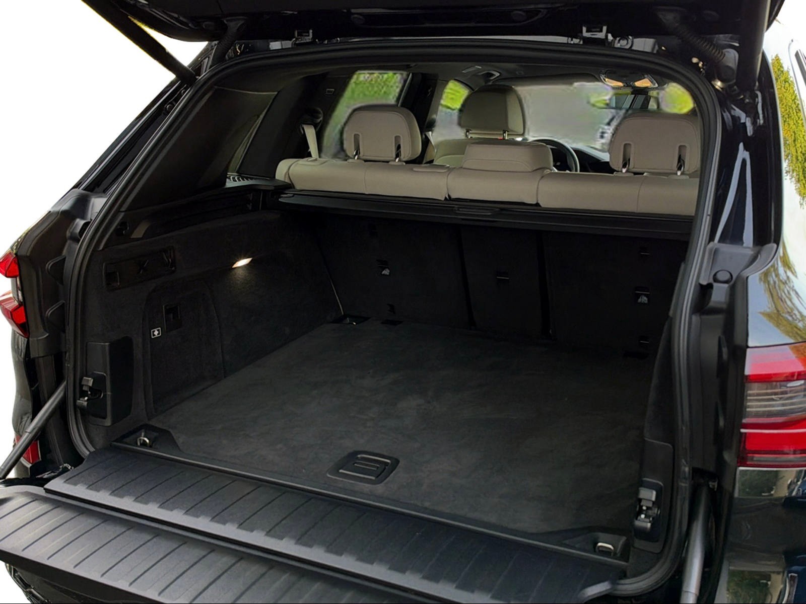BMW X5 xDrive M50i Steptronic-image-7