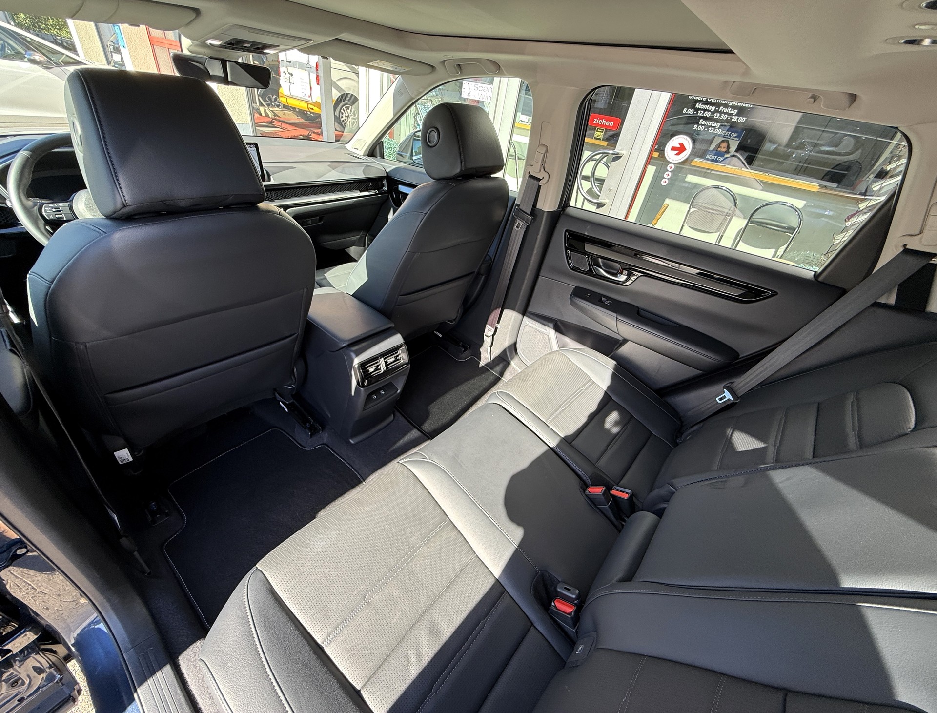 HONDA CR-V 2.0i MMD Hybrid Advance 4WD Automatic-image-9