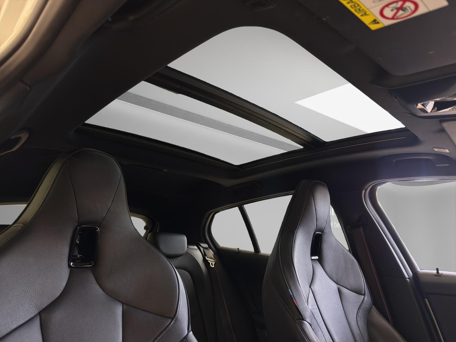 BMW M135i xDrive M-Sportpaket Pro-image-22