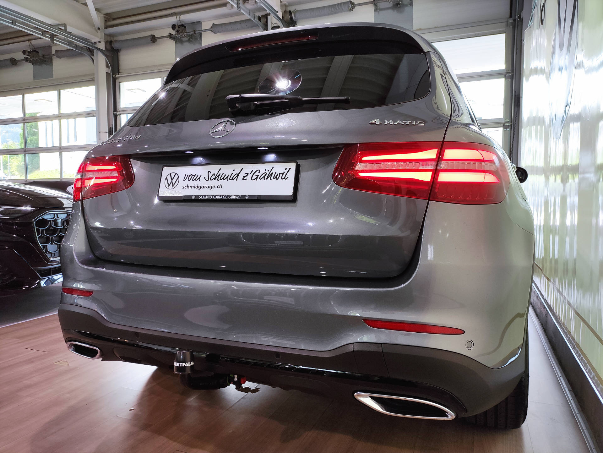 MERCEDES-BENZ GLC 250 d AMG Line 4m-image-16