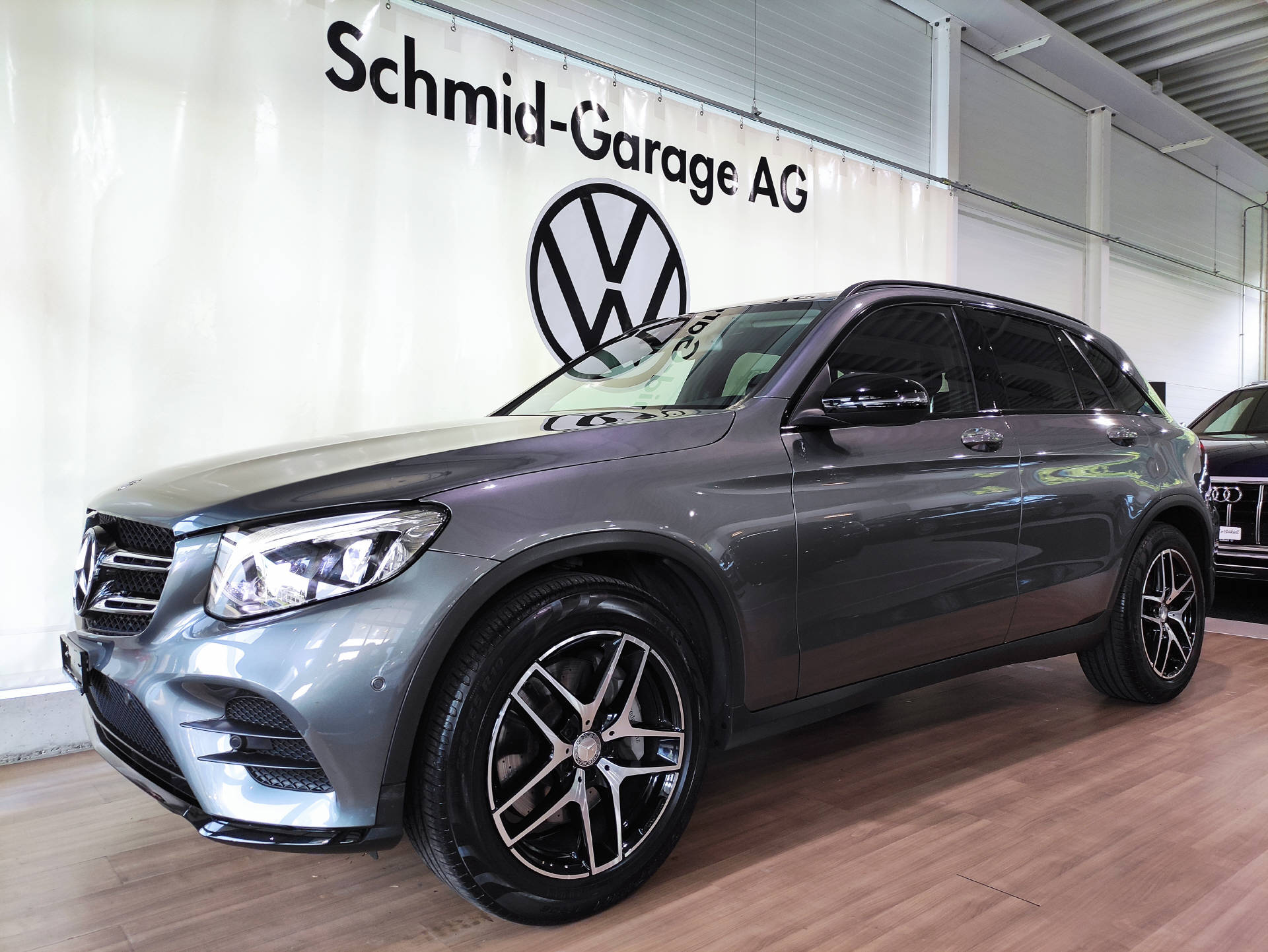 MERCEDES-BENZ GLC 250 d AMG Line 4m-image-1