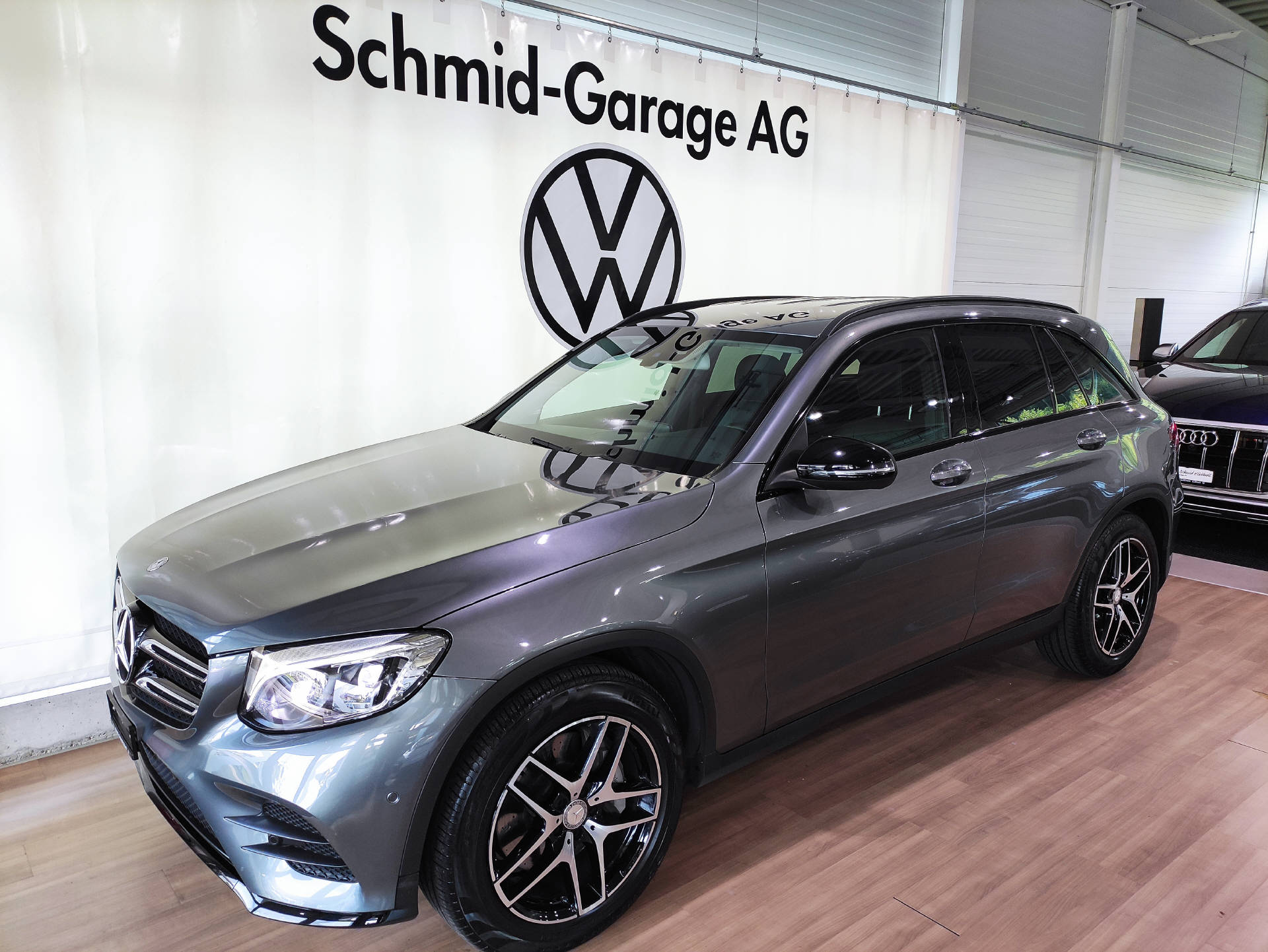 MERCEDES-BENZ GLC 250 d AMG Line 4m-image-0