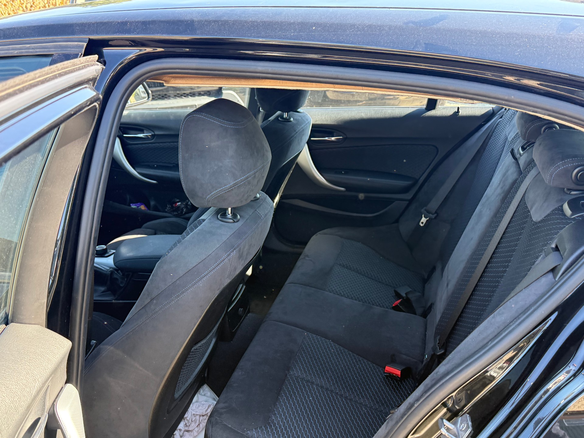 BMW 116i Steptronic-image-9
