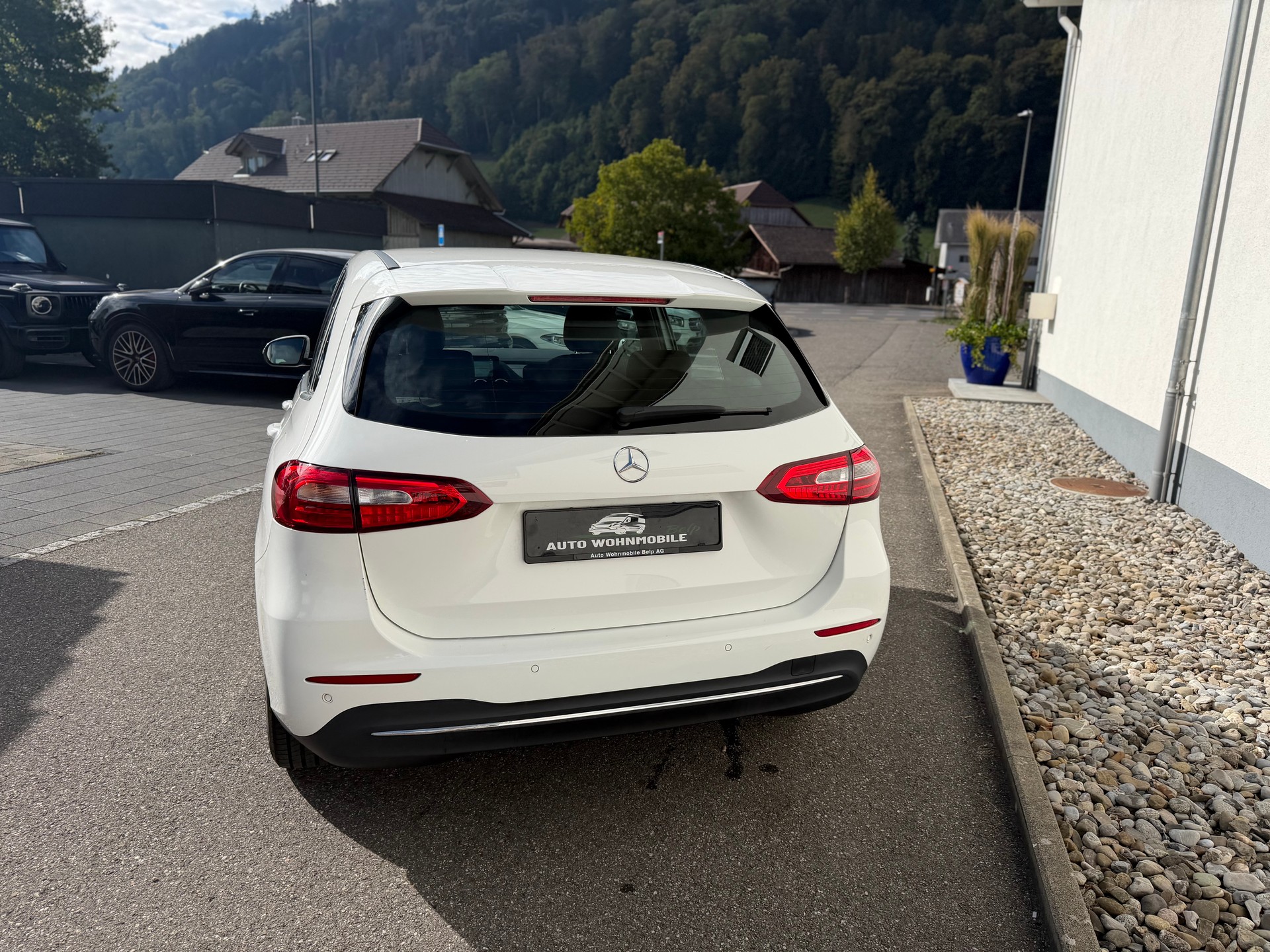 MERCEDES-BENZ B 180 SE Line 7G-DCT-image-14