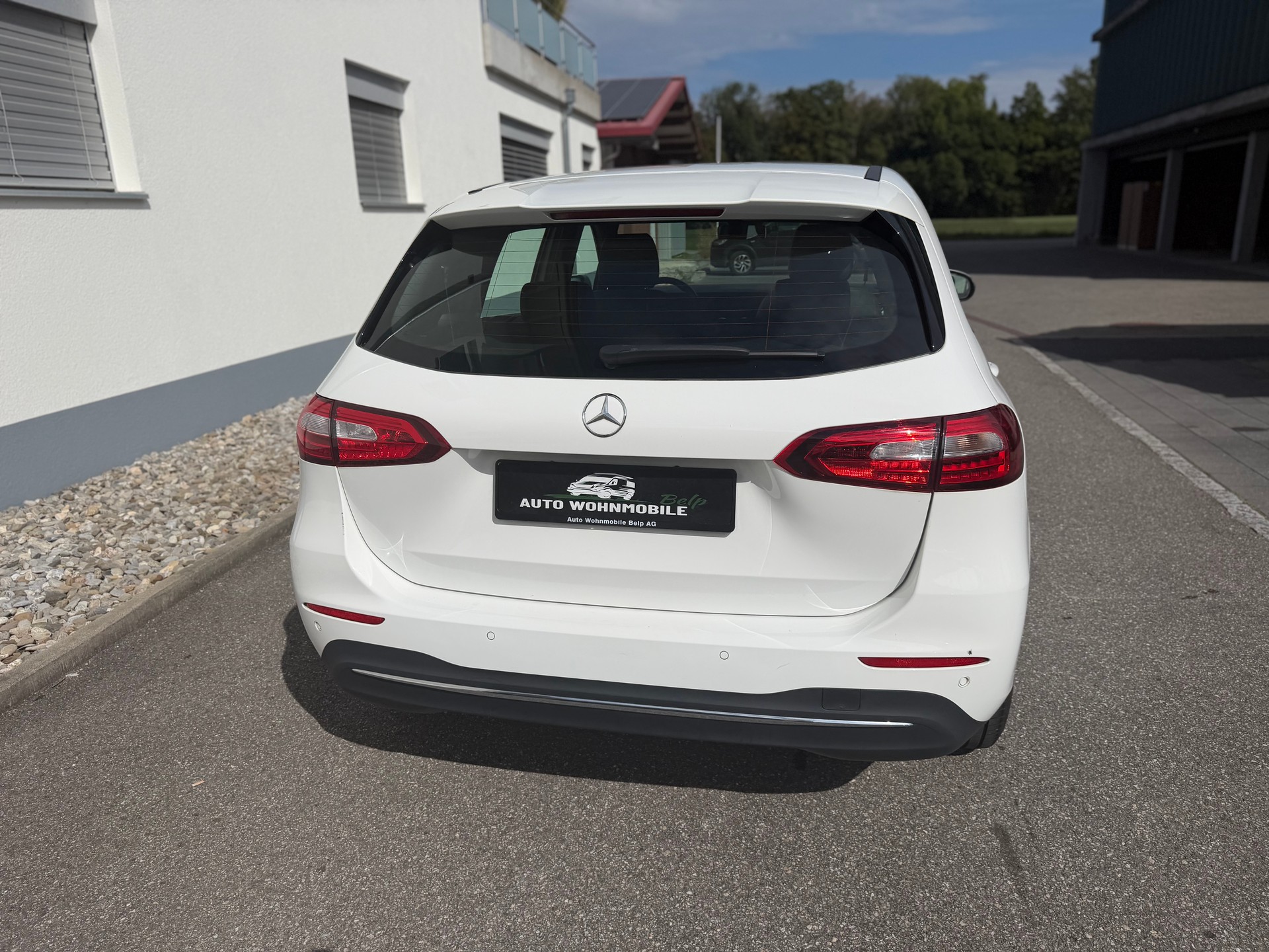 MERCEDES-BENZ B 180 SE Line 7G-DCT-image-7