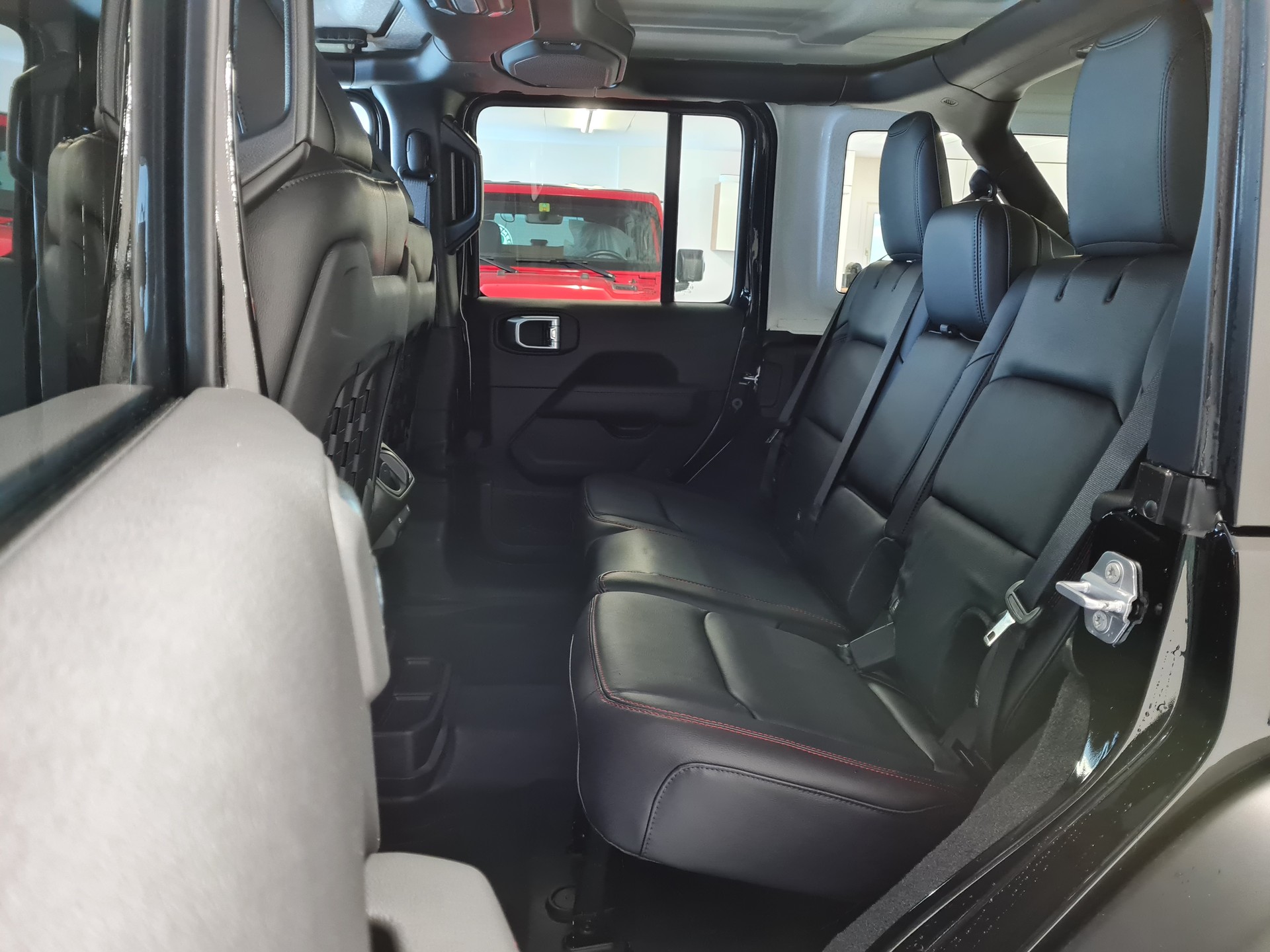 JEEP WRANGLER 2.0 Turbo Rubicon U-image-6