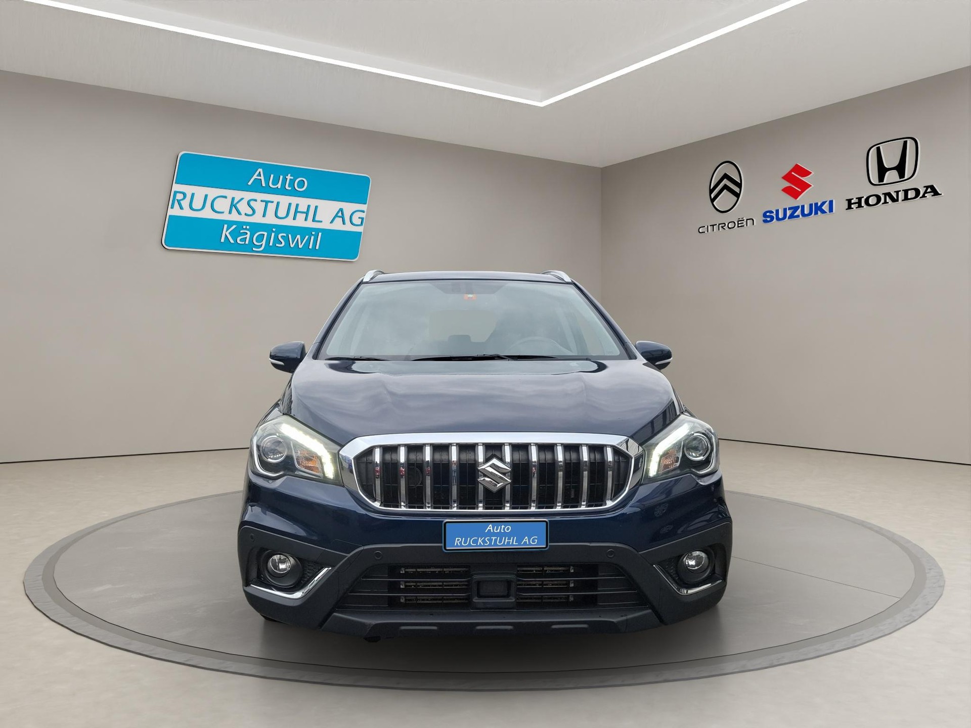 SUZUKI SX4 S-Cross 1.4 T Compact Top 4x4-image-2