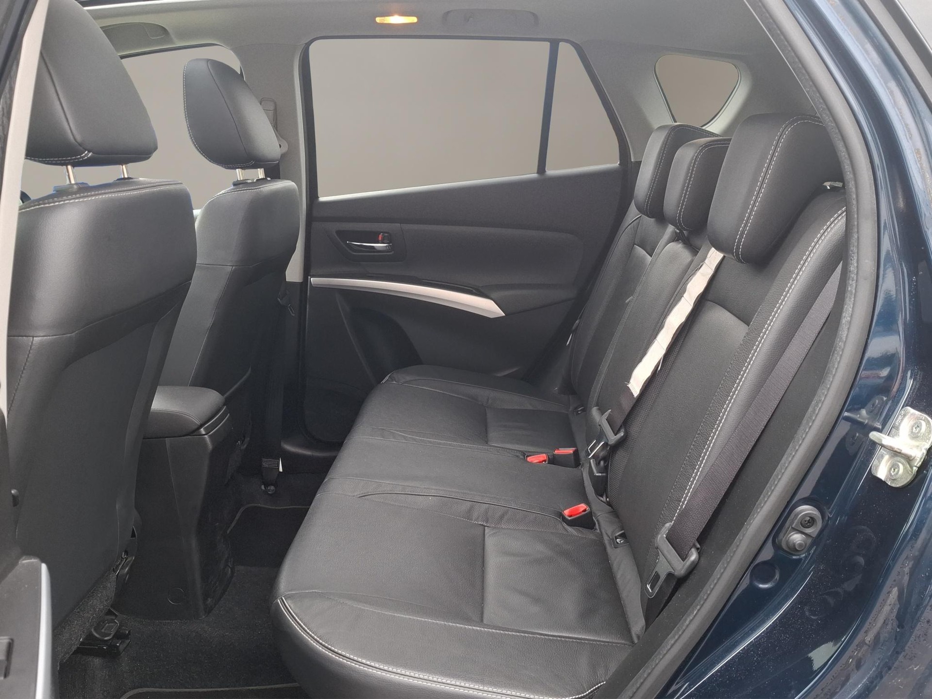 SUZUKI SX4 S-Cross 1.4 T Compact Top 4x4-image-12