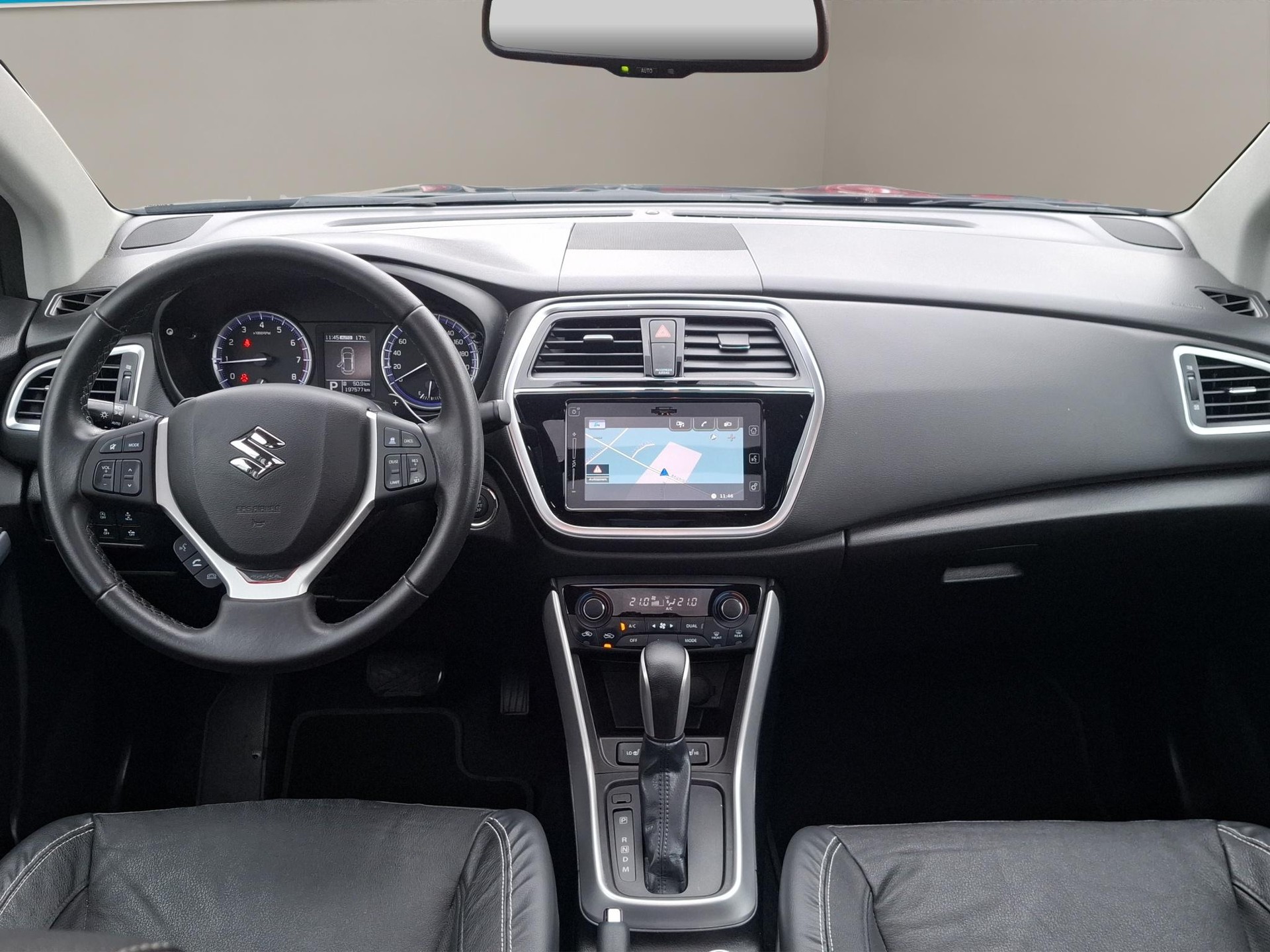 SUZUKI SX4 S-Cross 1.4 T Compact Top 4x4-image-10