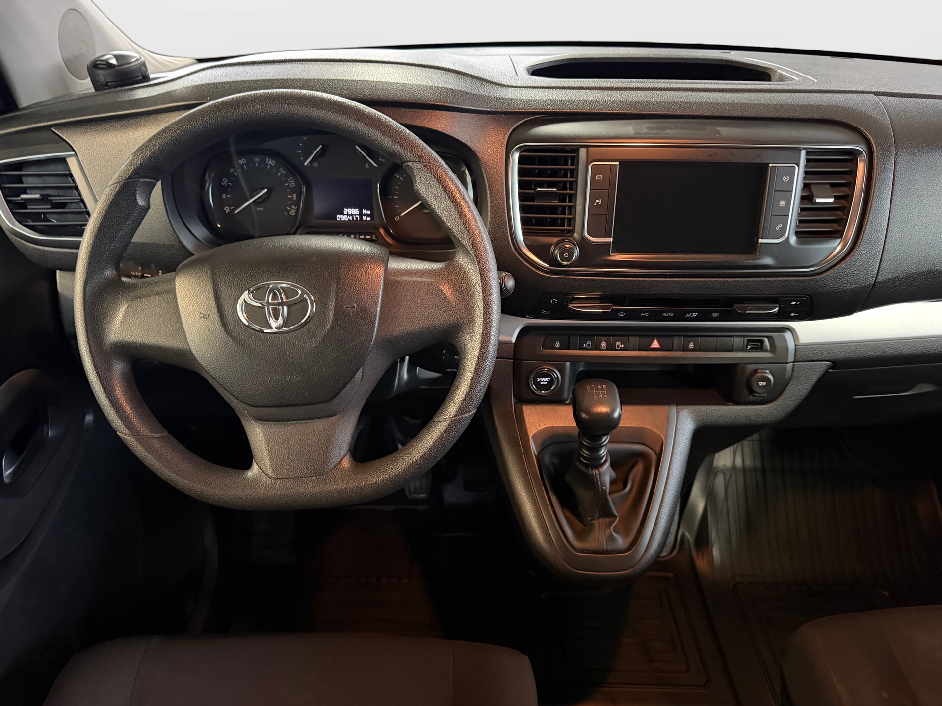 TOYOTA Proace Verso 2.0 D-4D Shuttle L1 | 1 Platz für Rollstuhl | 7-Plätzer | Elektrische Türen L+R | Ab MFK 03.2026-image-19