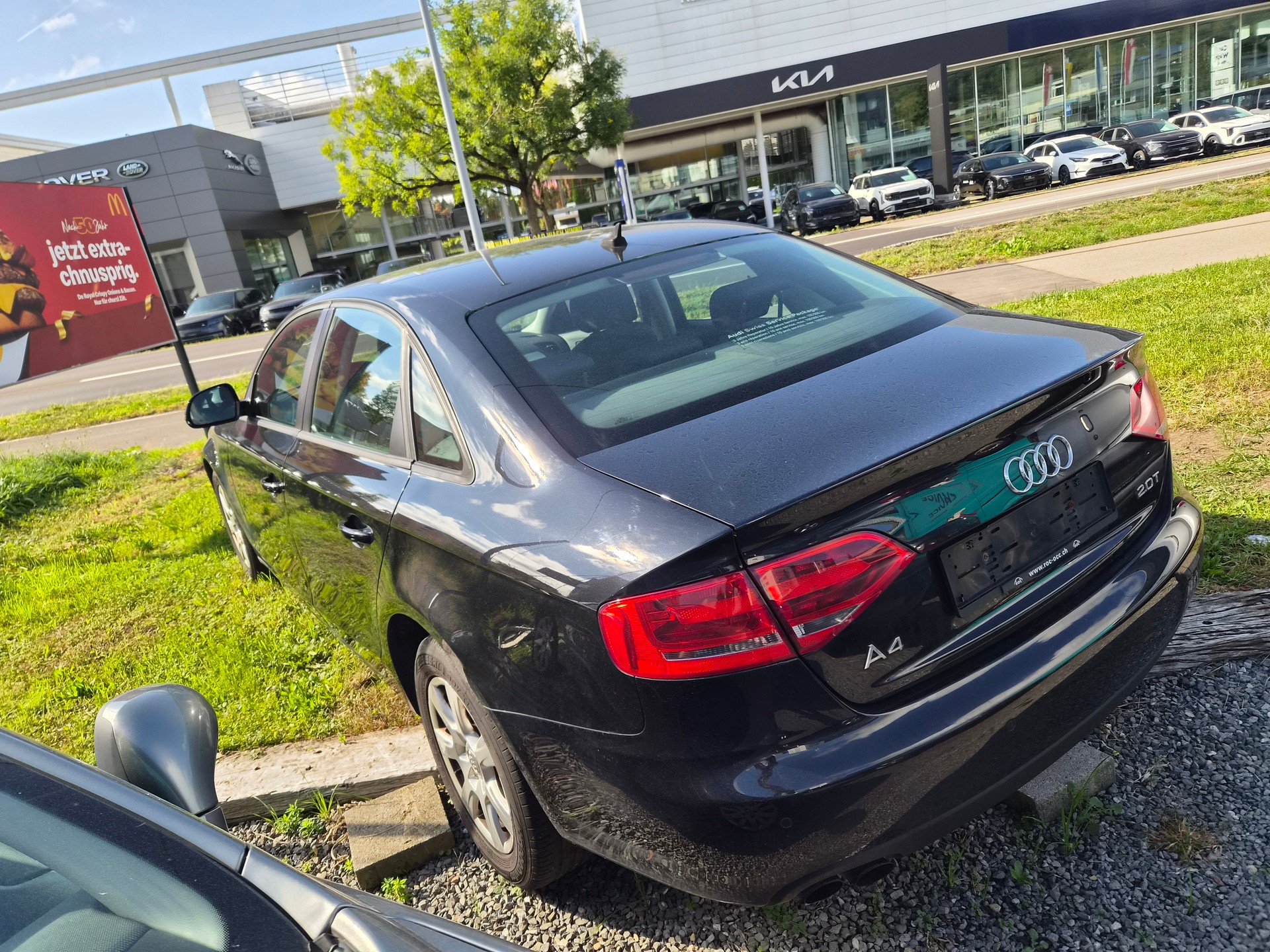 AUDI A4 Limousine 2.0 TFSI multitronic-image-4