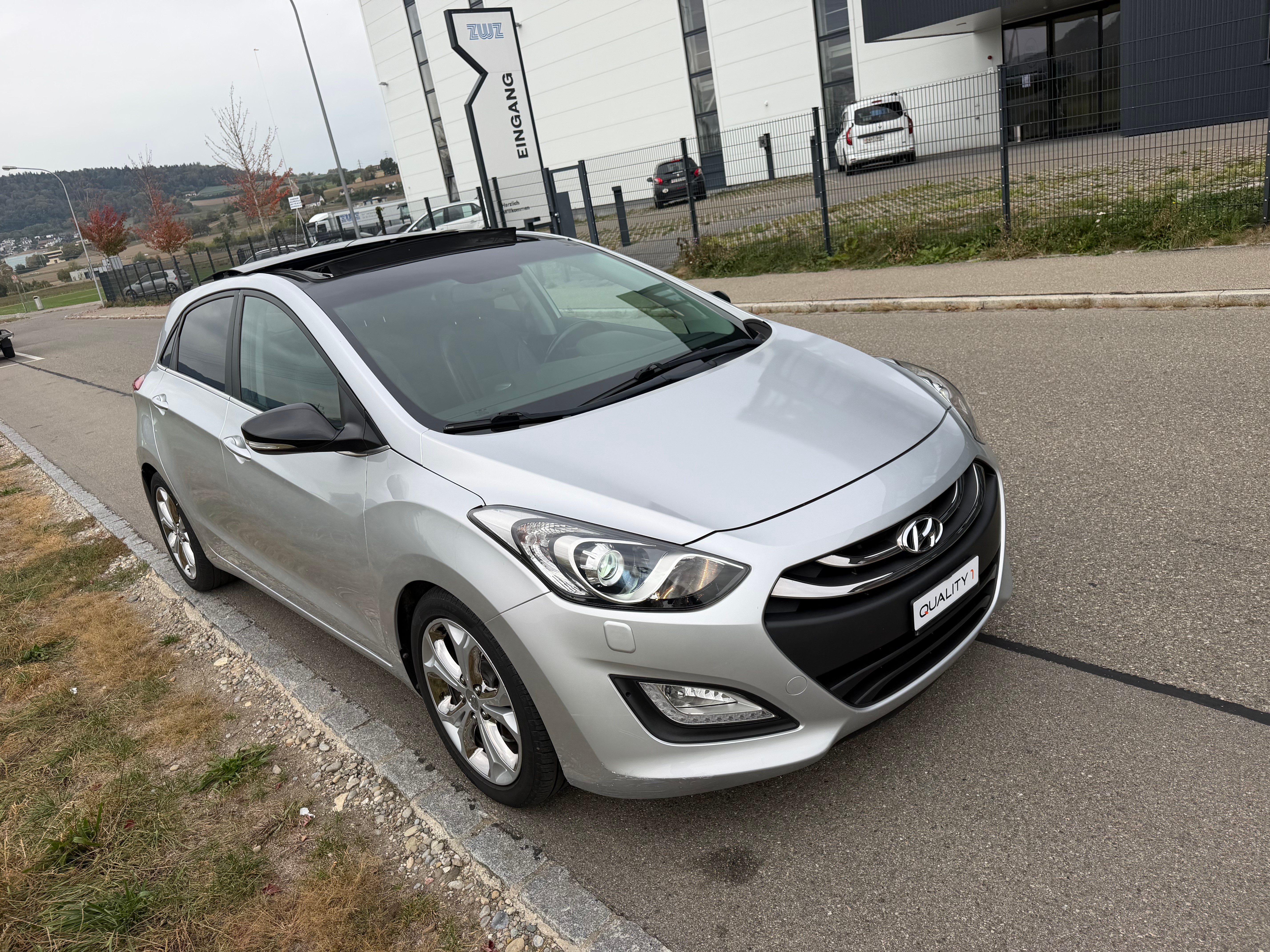 Car photo