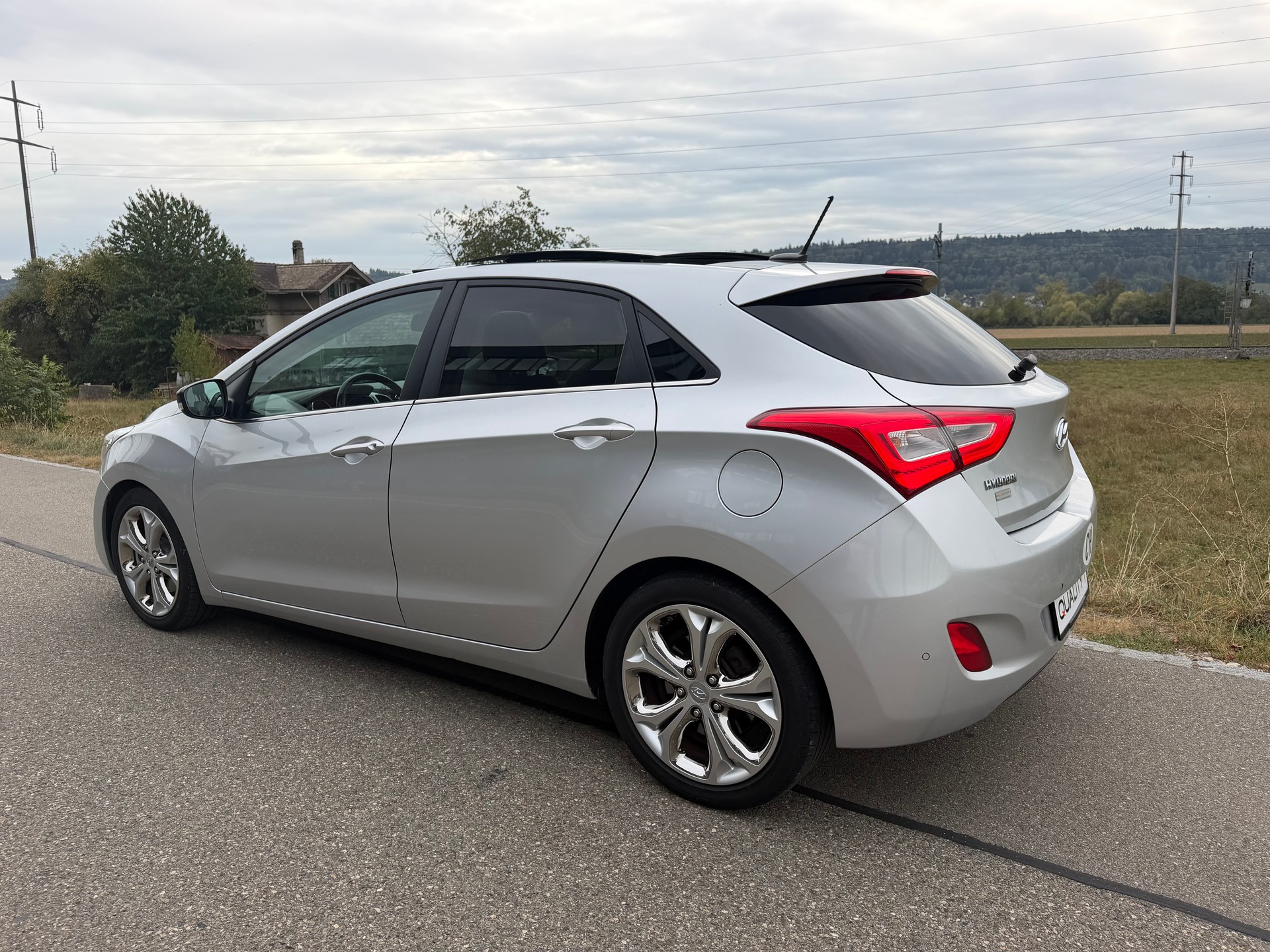 HYUNDAI i30 1.6 CRDi** Vertex** Rückfahrkamera ** Panorama-Schiebedach**-image-8