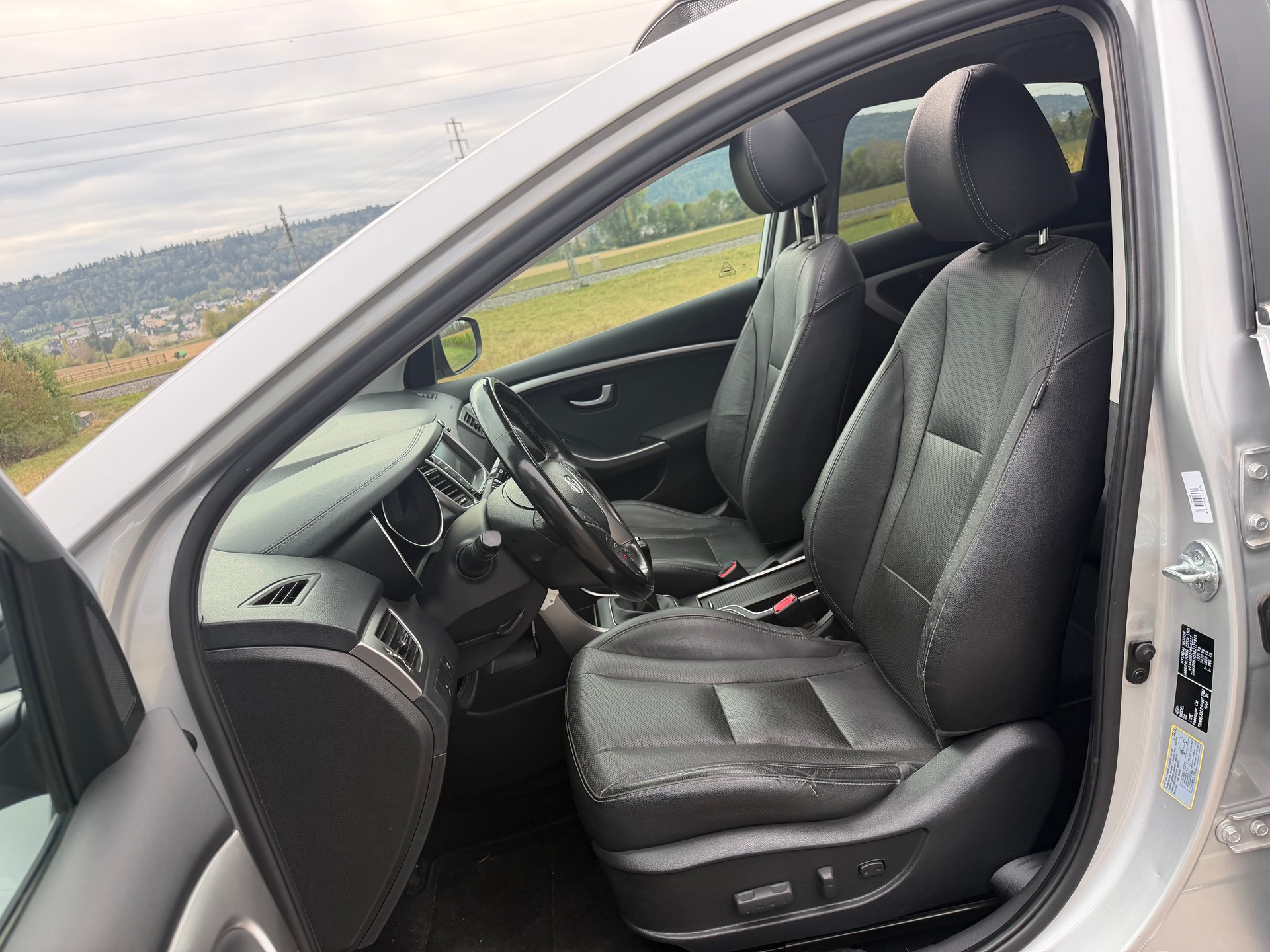 HYUNDAI i30 1.6 CRDi** Vertex** Rückfahrkamera ** Panorama-Schiebedach**-image-21
