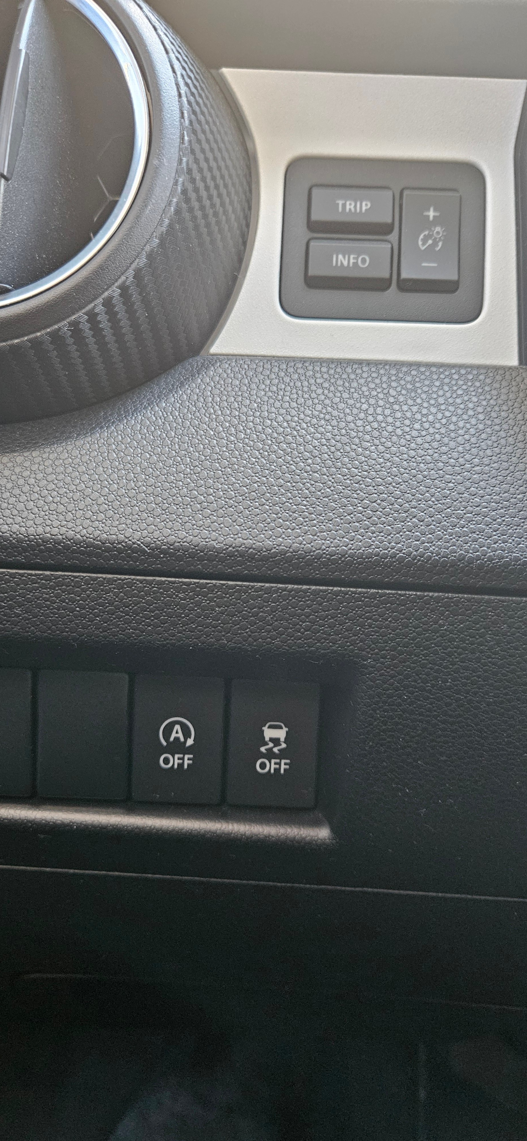 SUZUKI Ignis 1.2i Compact Top Hybrid 4x4-image-8
