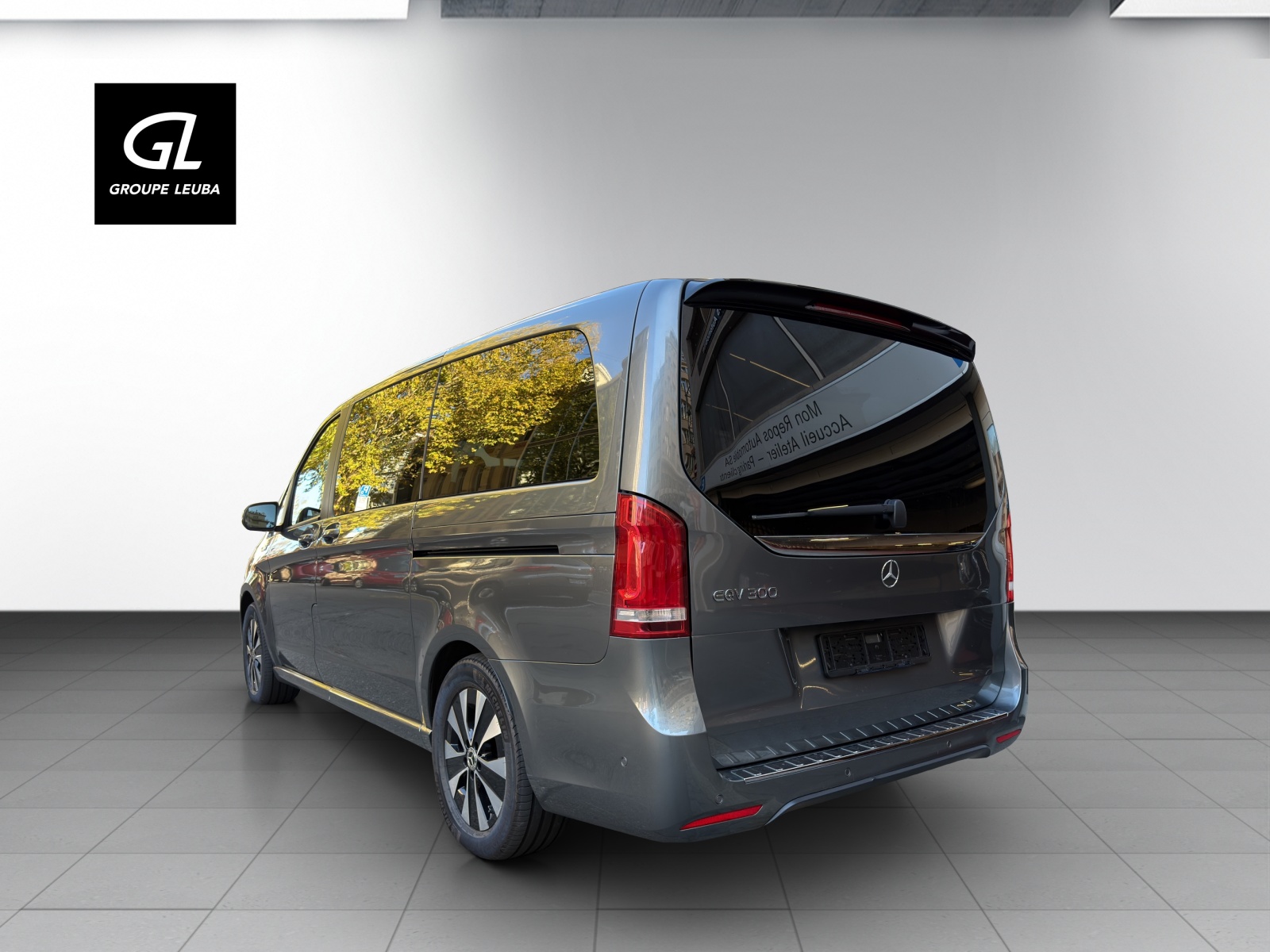 MERCEDES-BENZ EQV 300 lang-showroom-element-3